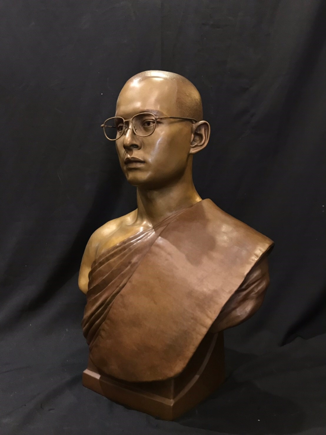 รัชกาลที่ 9 ทรงผนวช (องค์ใหญ่ หมายเลข 59)