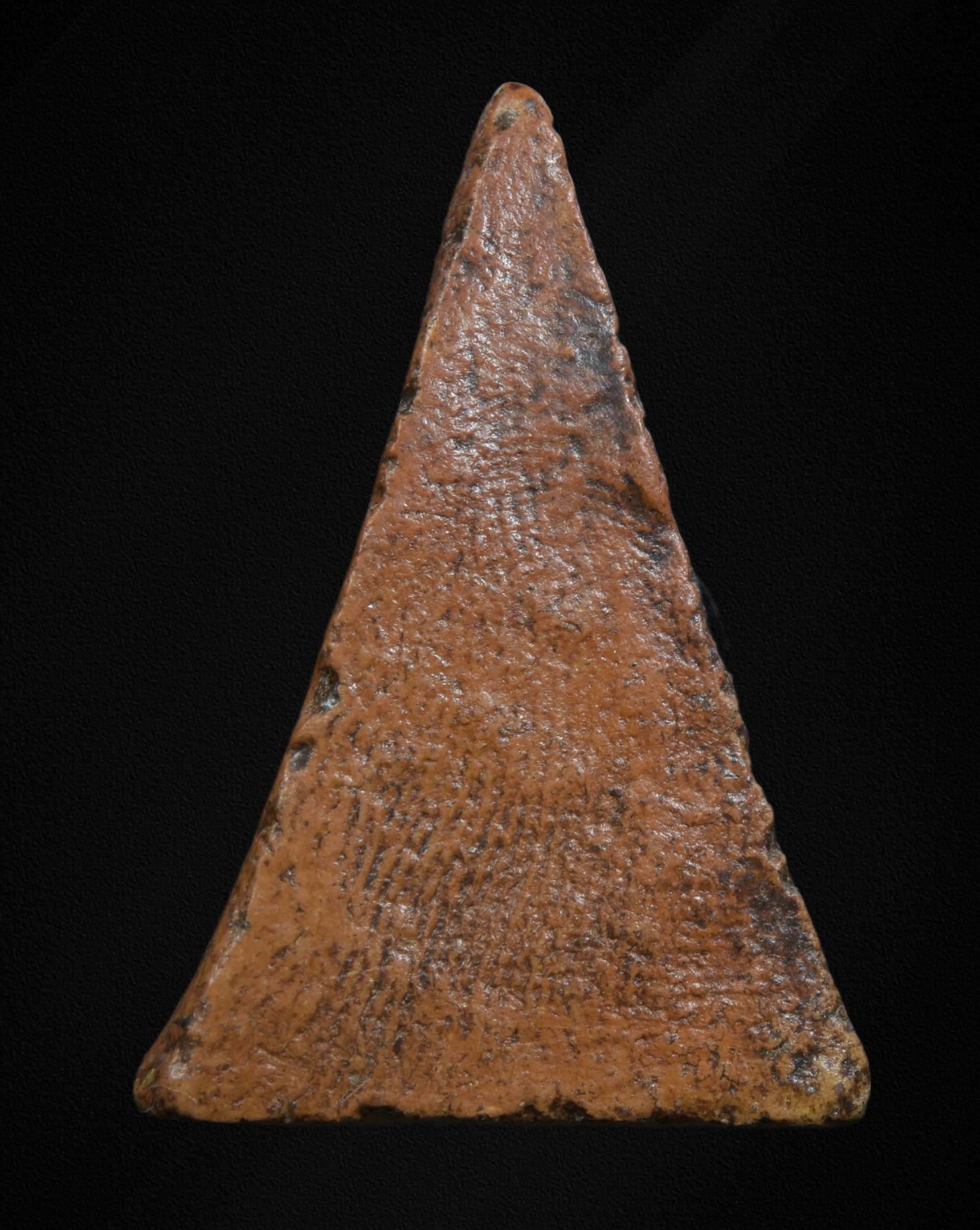 พระนางพญา พิมพ์เข่าตรง