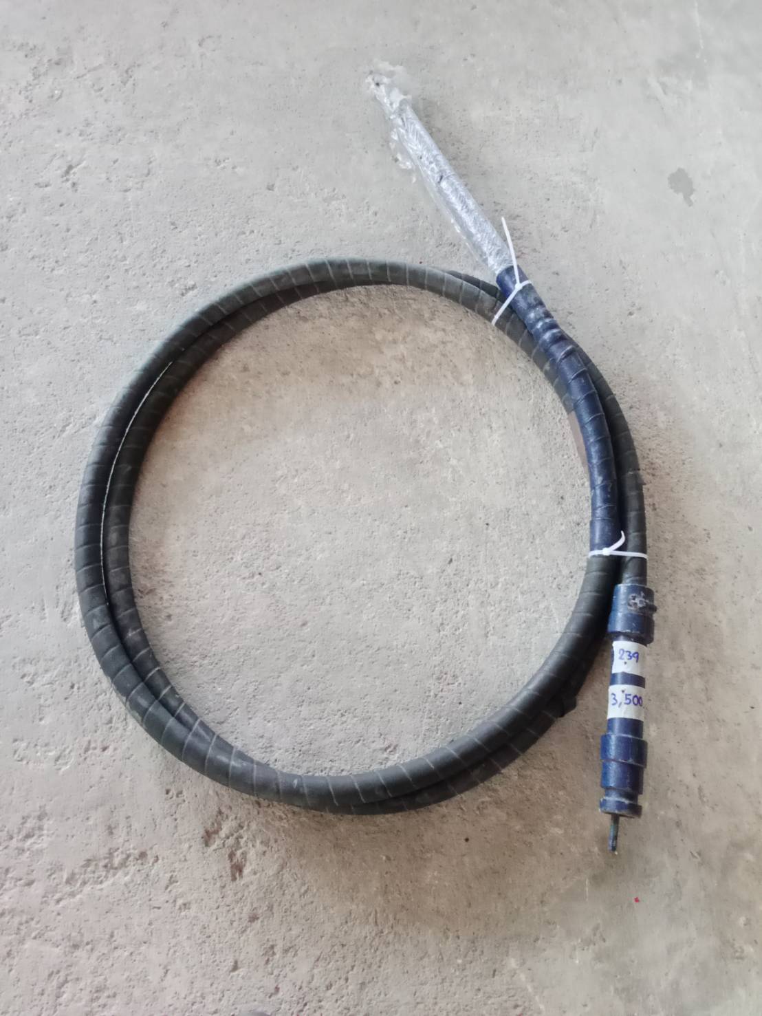 สายจี้ปูนเดือย 1.1/2 " เก่า