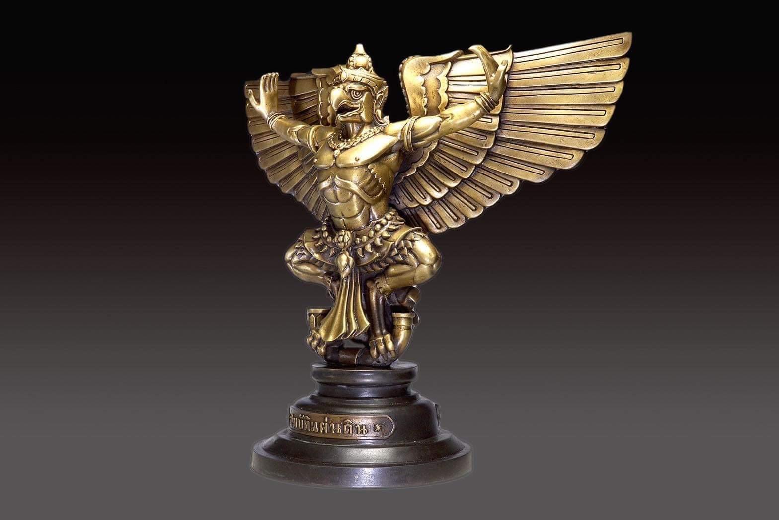 เปิดจอง : ผลงาน "พญาครุฑ สมบัติแผ่นดิน"