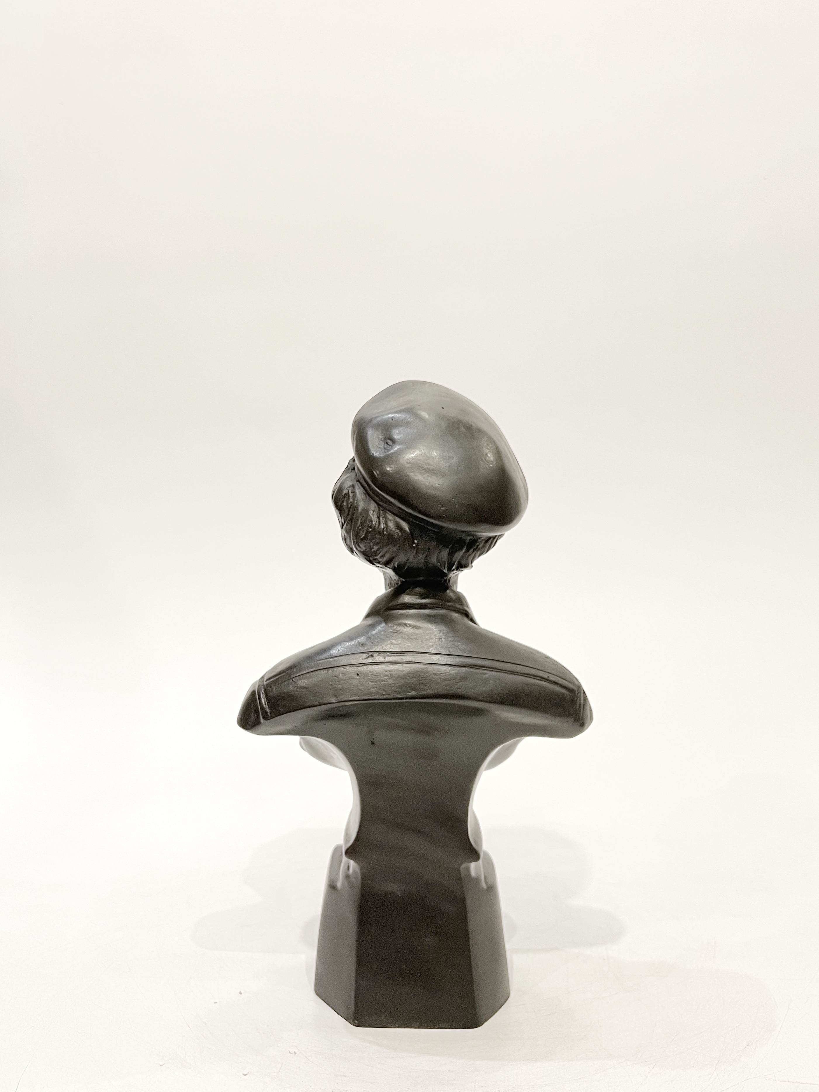 สมเด็จย่า ครึ่งพระองค์