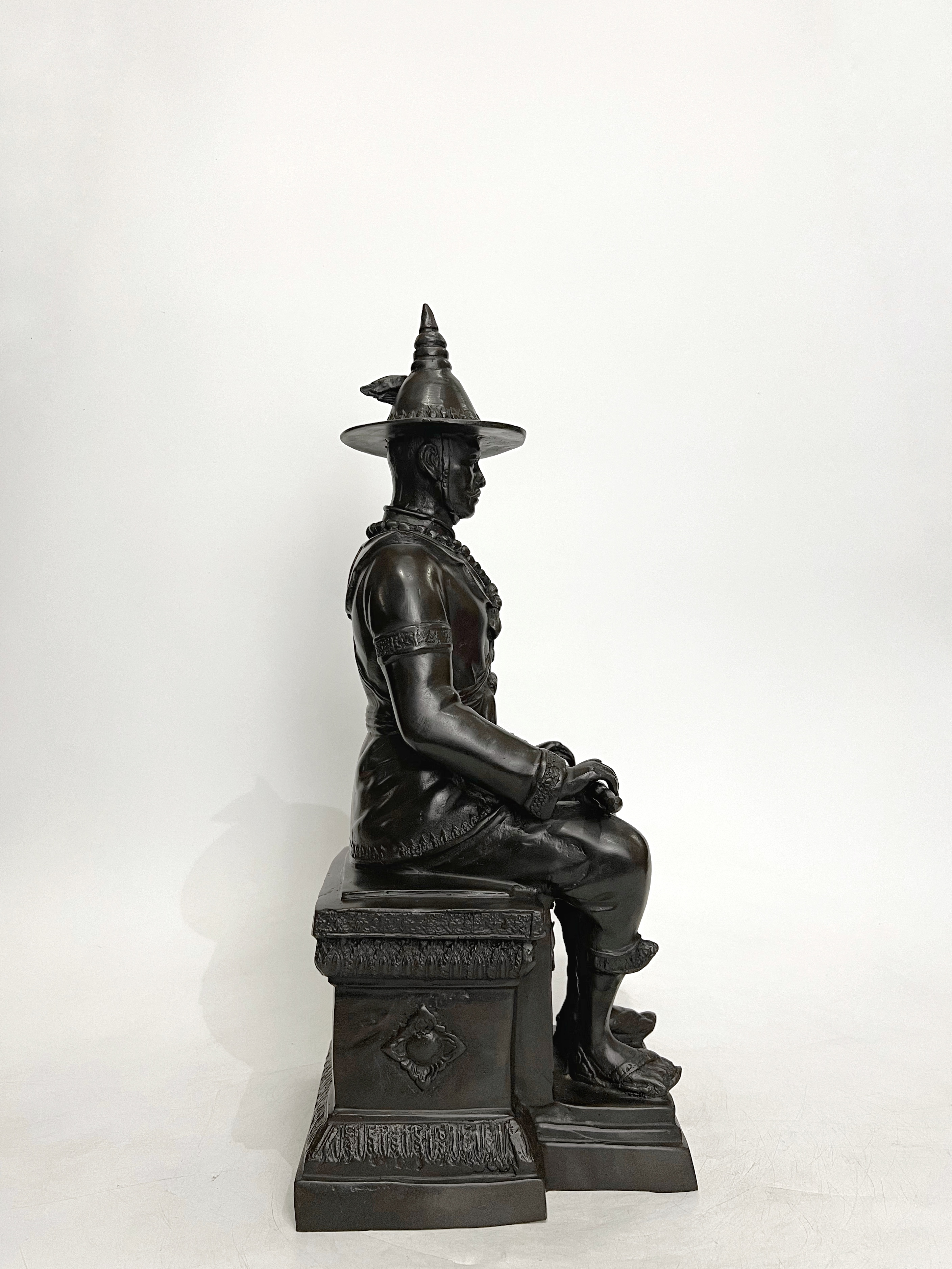 สมเด็จพระเจ้าตากสินมหาราช นั่งบัลลังก์ หน้าตัก 12 นิ้ว