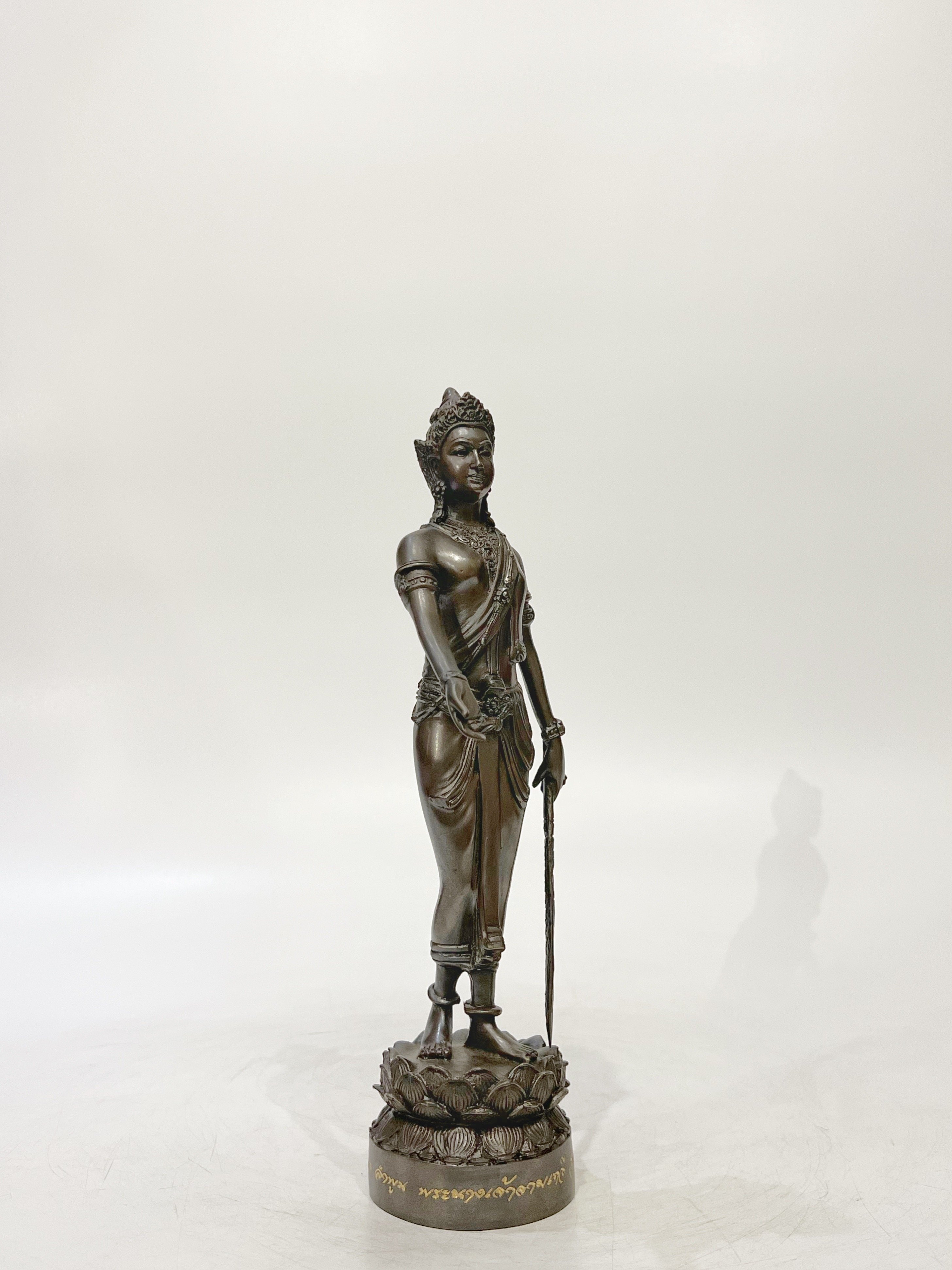 พระนางจามเทวี สูง 11 นิ้ว