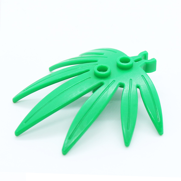 Leaves 6 x 5 Swordleaf with Clip