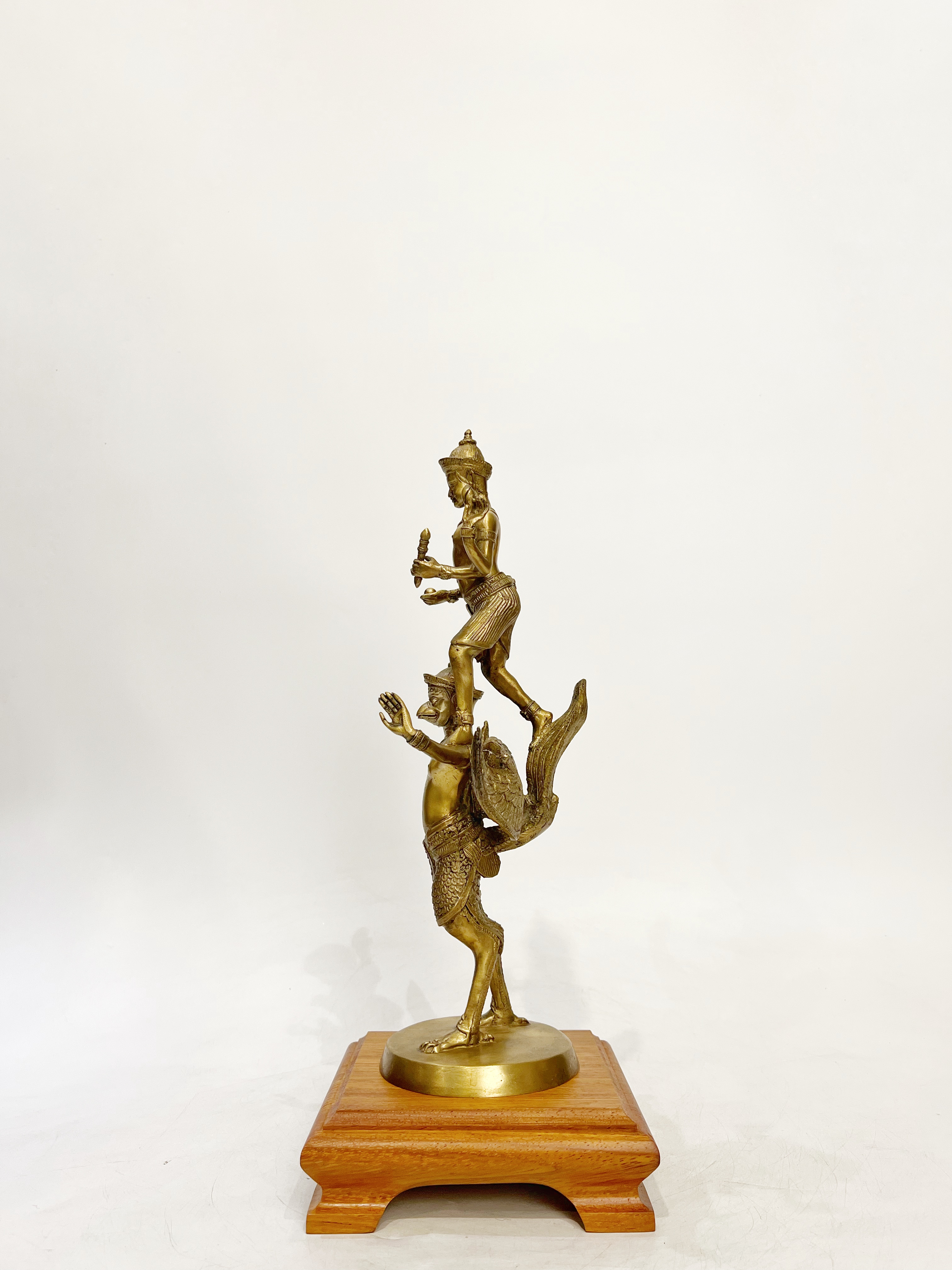 พระนารายณ์ทรงครุฑ สูง 14 นิ้ว พร้อมฐานไม้มะค่า