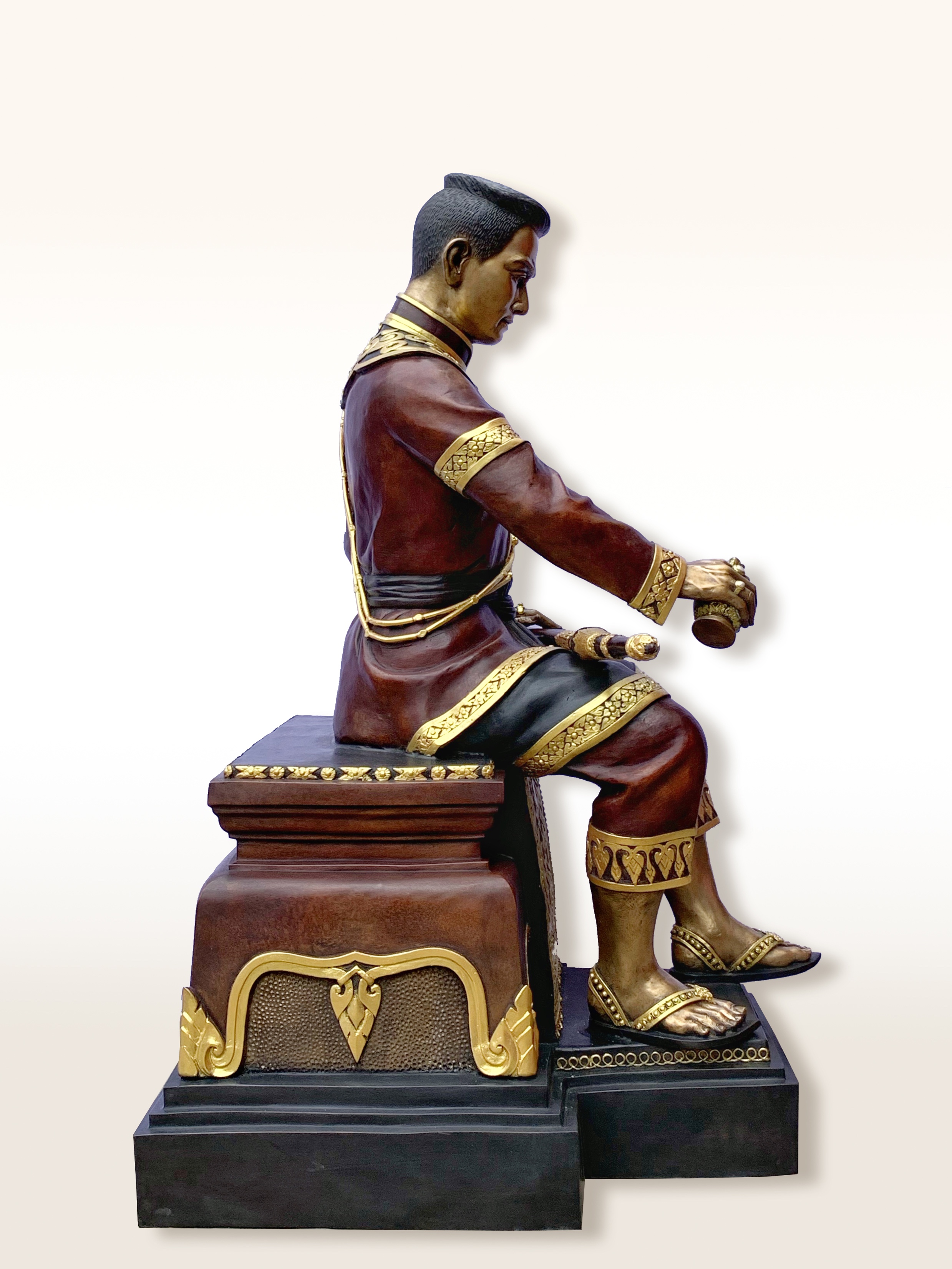 พระนเรศวรมหาราช นั่งบัลลังก์ หลั่งทักษิโณทก หน้าตัก 25 นิ้ว