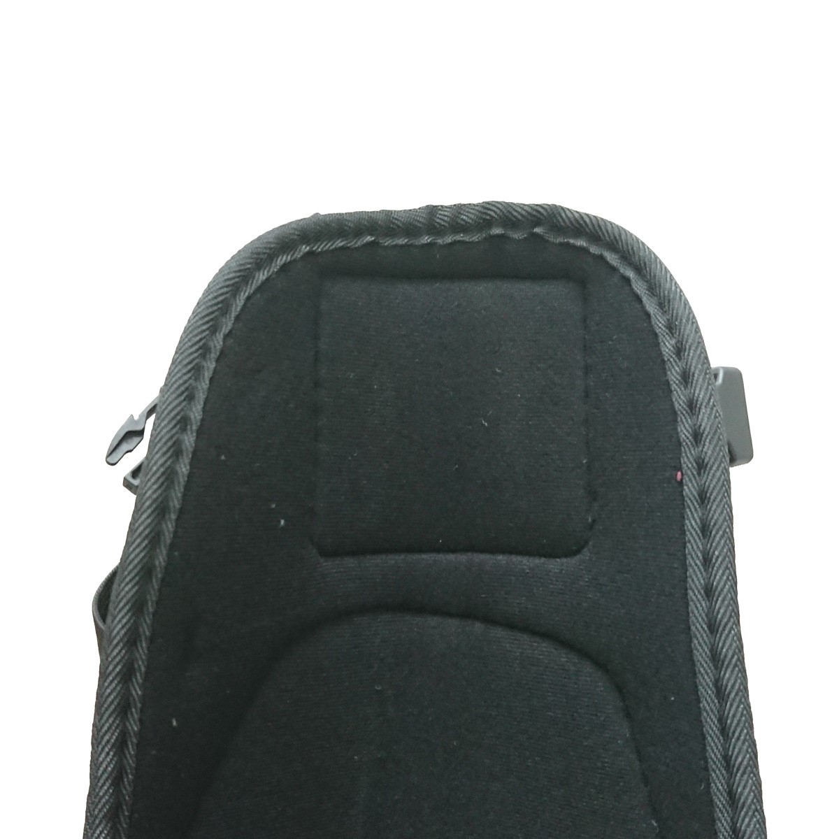 สนับแข้งตัดหญ้า