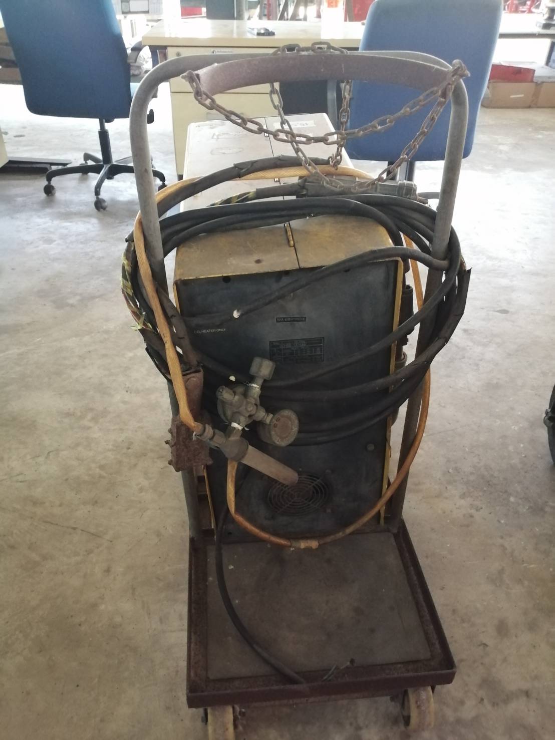 ตู้เชื่อม CO2 สีเหลือง