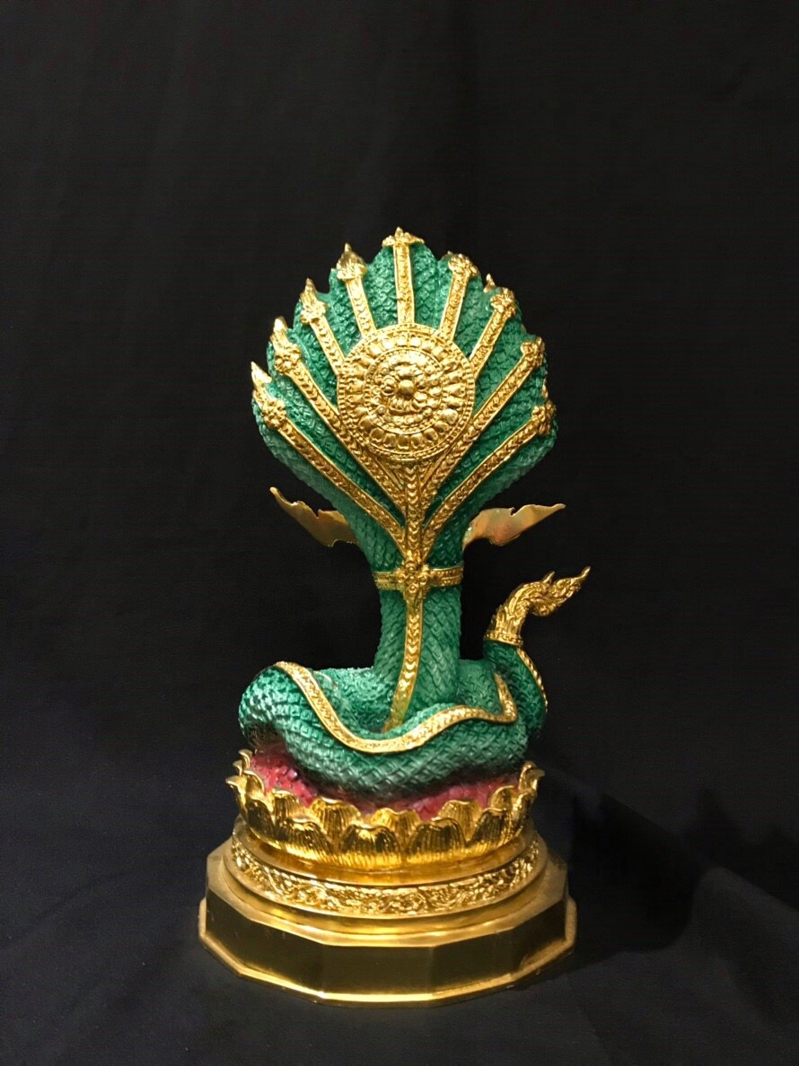 พญานาค 9 เศียร