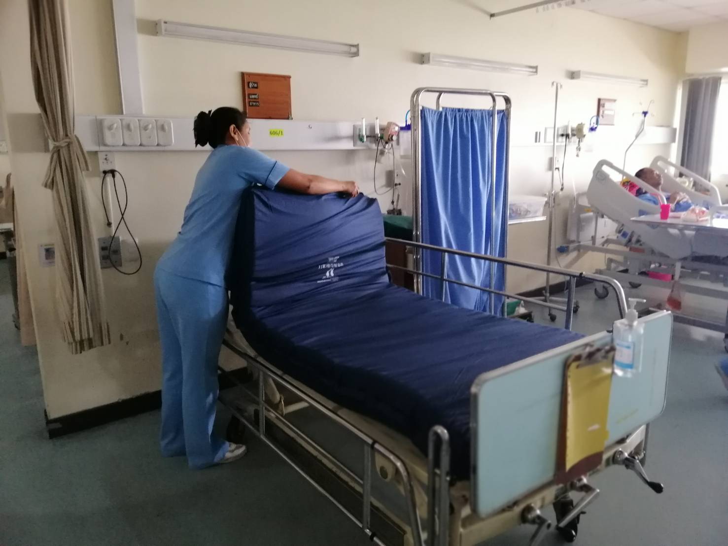 ที่นอนโฟมป้องกันแผลกดทับ แบรนด์ Funke Medical รุ่น Hyper Foam 2 ที่นอนโฟมพิเศษ 3 ชั้น ของแท้ รับประกันชั้นโฟมศูนย์ไทย 5 ปี แบรนด์จากประเทศเยอรมัน รุ่น TOP + แถมฟรี ตลับใส่เม็ดยา (Best Seller)