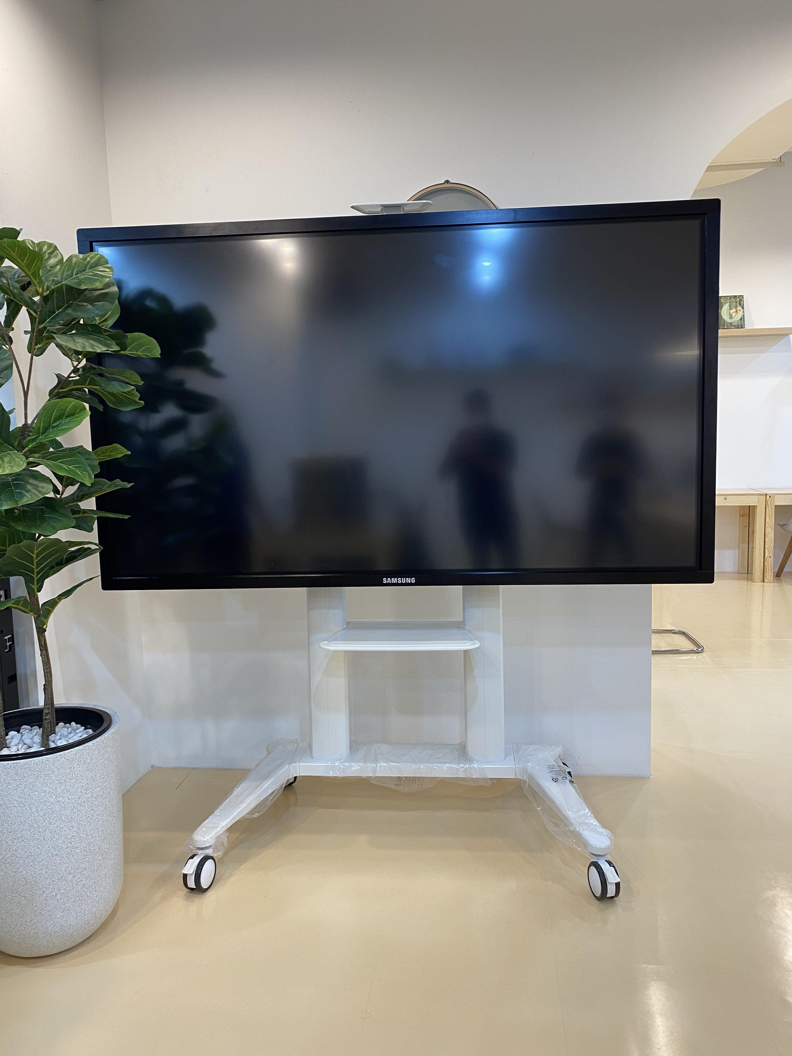 JMTVSTAND MT-F9400 ขาตั้งพื้นทีวีมีล้อเลื่อนTV Stand วัสดุ Aluminium อลูมิเนียม{สีขาว} แข็งแรง สวยหรู ทรงทันสมัย รองรับทีวี 70"-120"นิ้ว{รับประกัน 3 ปี}0964746498