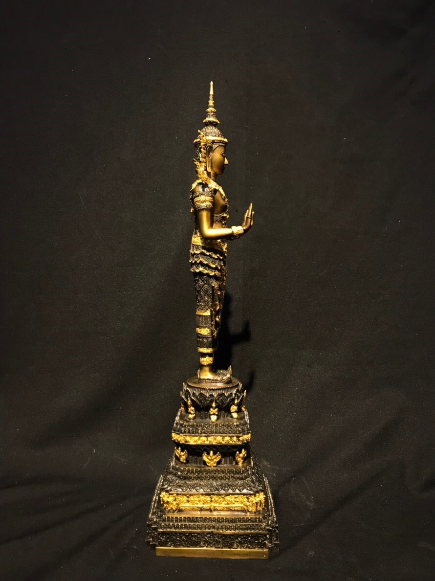 พระพุทธรูปปางห้ามสมุทร ทรงเครื่องจักพรรดิ์ หน้าตัก 5 นิ้ว