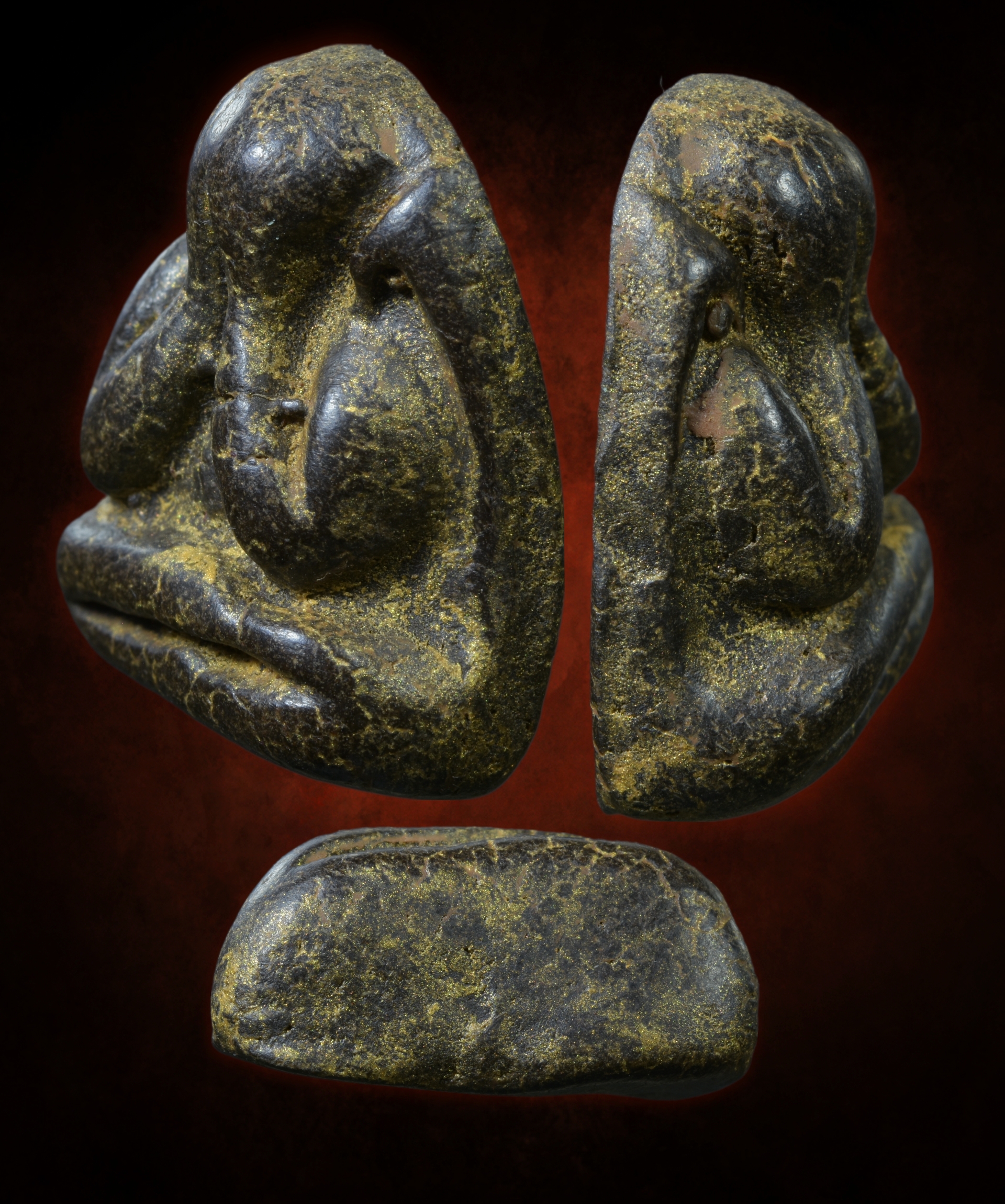 พระปิดตาหลวงพ่อแก้ว หลังแบบ