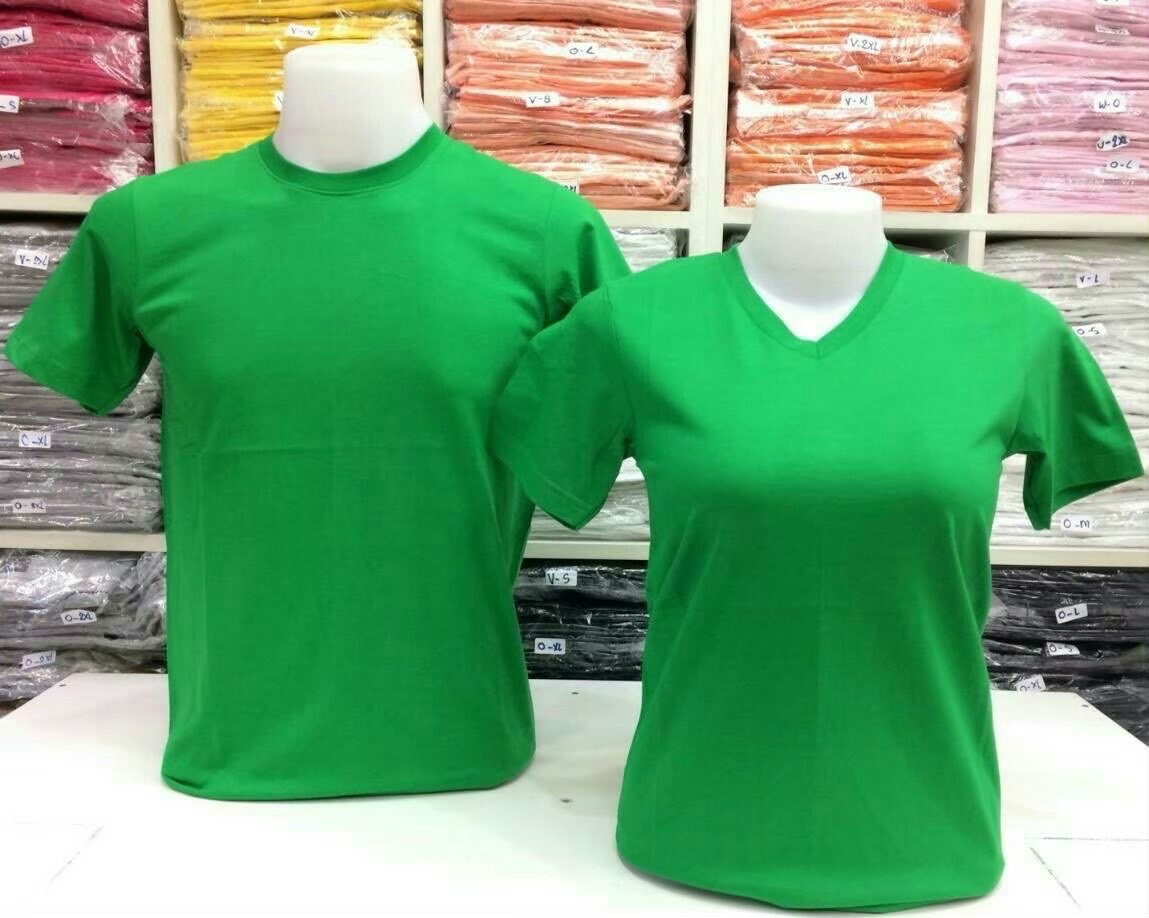 เสื้อยืดคอกลมคอวีสีเขียวเข้ม