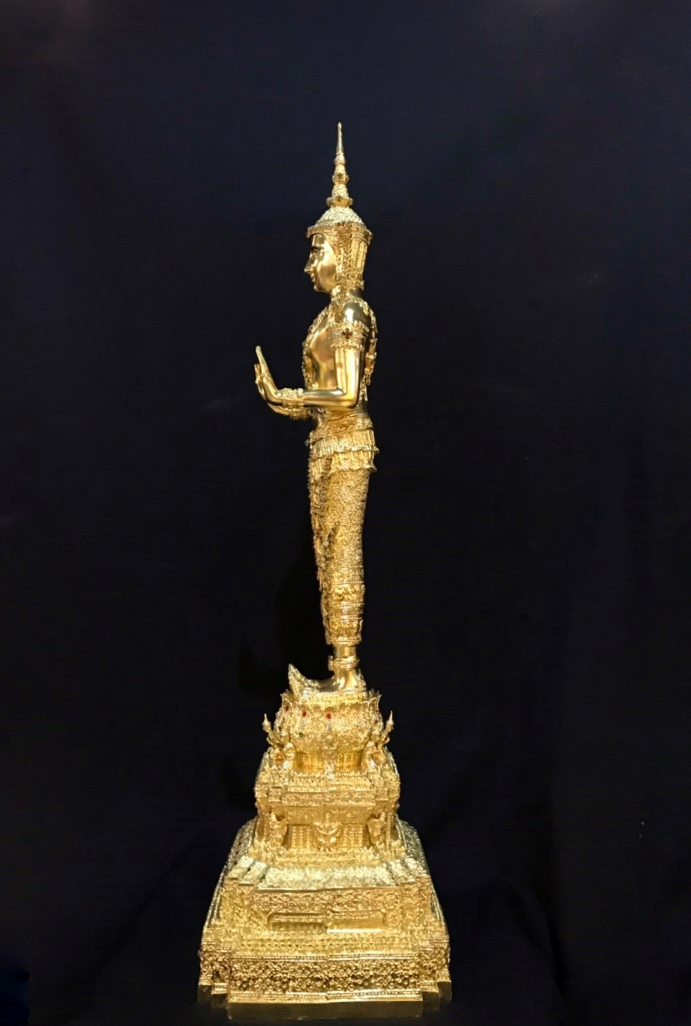 พระพุทธรูป ปางห้ามสมุทร ทรงเครื่องจักรพรรดิ์ หน้าตัก 9 นิ้ว