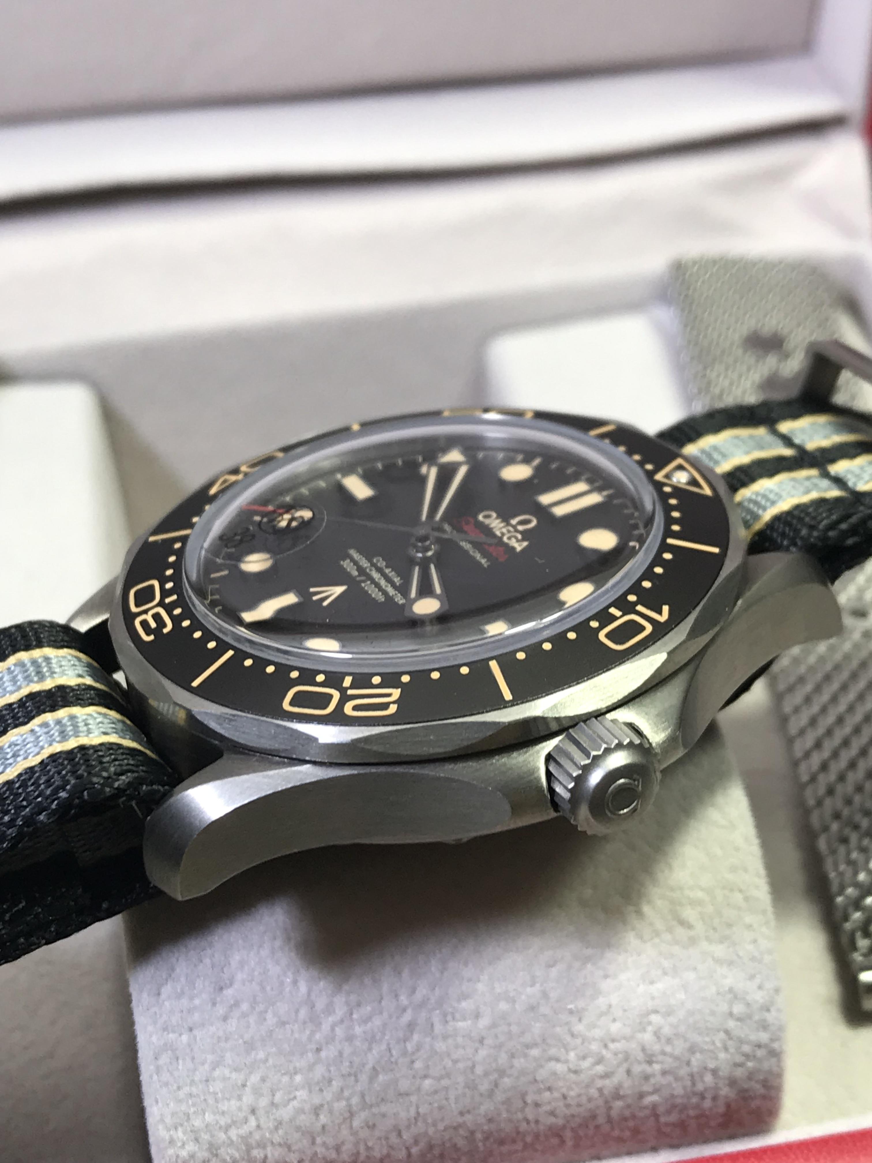 Omega Seamaster Diver 300M 007 Edition