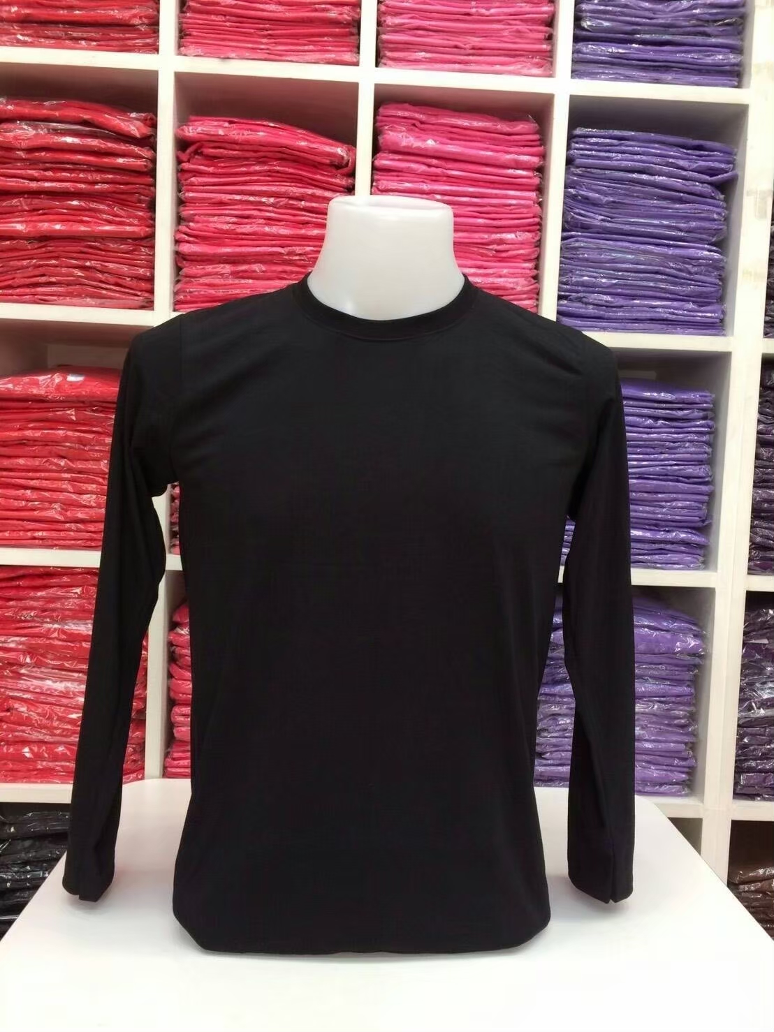 เสื้อยืดคอกลมแขนยาว