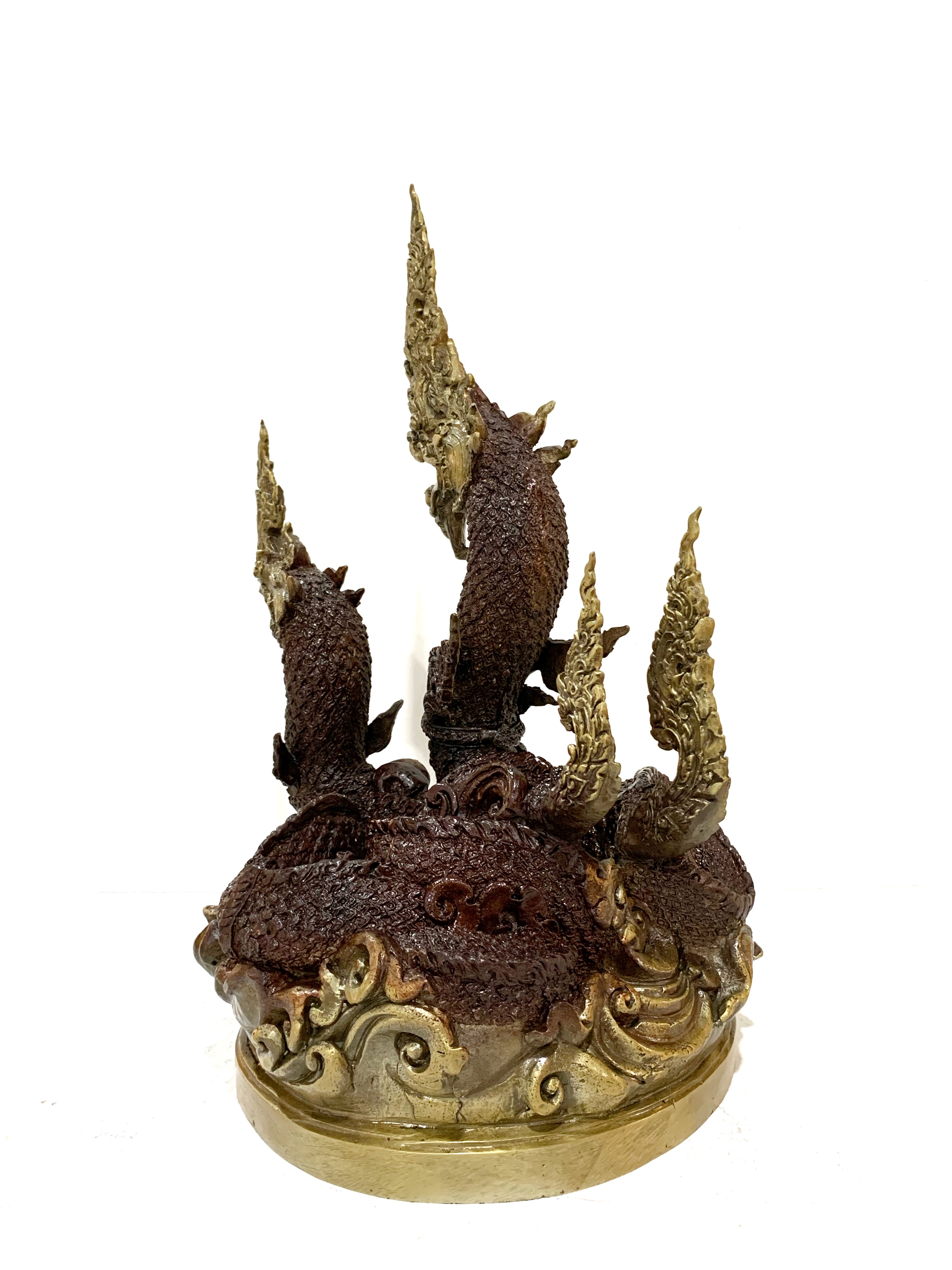 พญานาคเกี้ยวเรียกทรัพย์