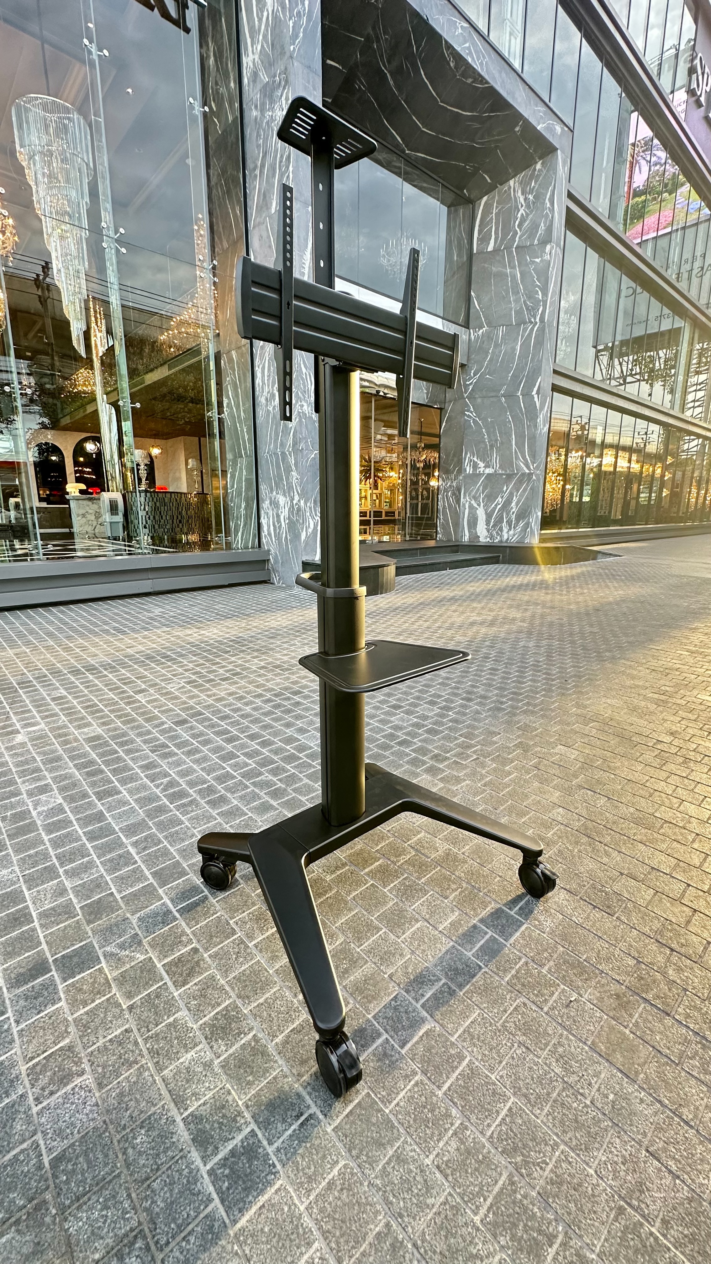 JMTVSTAND MT-F9100 ขาตั้งพื้นทีวีมีล้อเลื่อน สีดำ วัสดุอลูมิเนียม รูปทรงสวยงาม ทันสมัย รองรับทีวีขนาด 37"-75นิ้ว{รับประกัน 3 ปี }0964746498