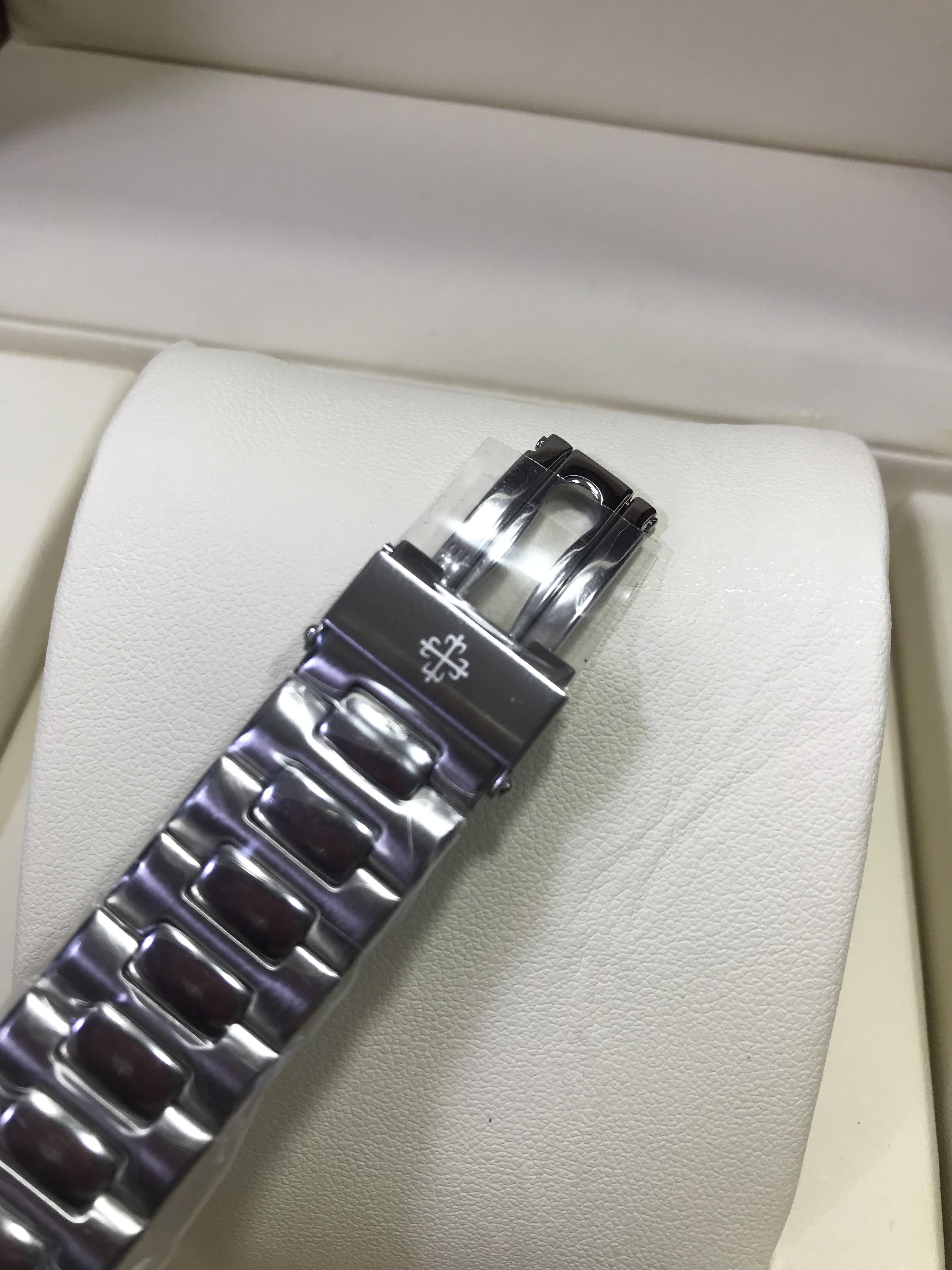 Patek Nautilus 5712/1A-001 (5A)