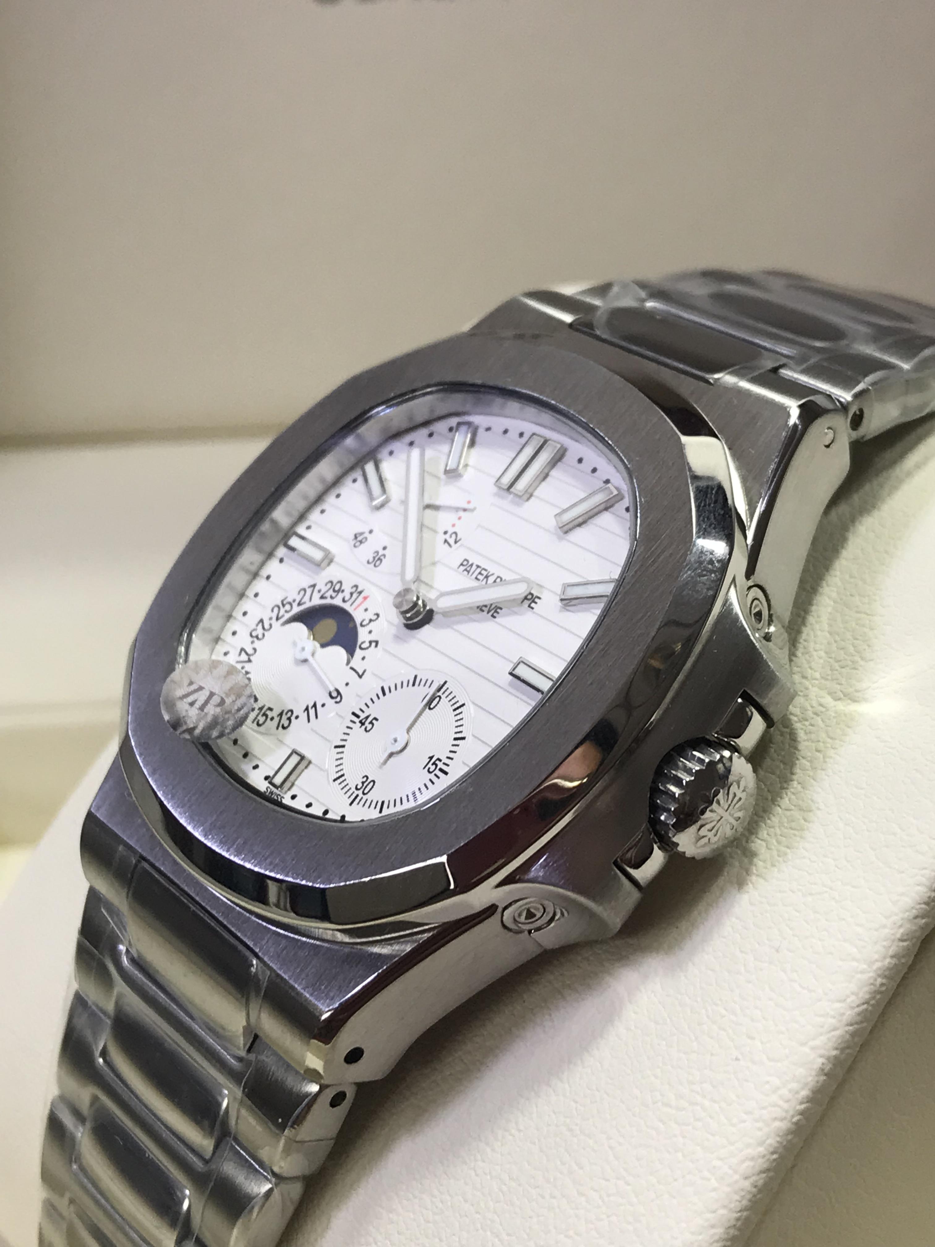Patek Nautilus 5712/1A-001 (5A)