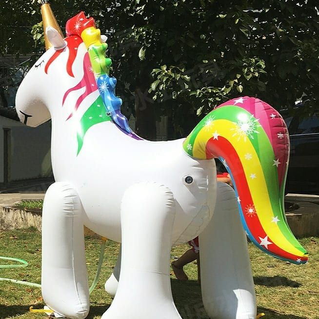 ห่วงยางยูนิคอร์น หางรุ้ง สามารถพ่นน้ำออกได้ Inflatable Water Spray Giant Rainbow Unicorn