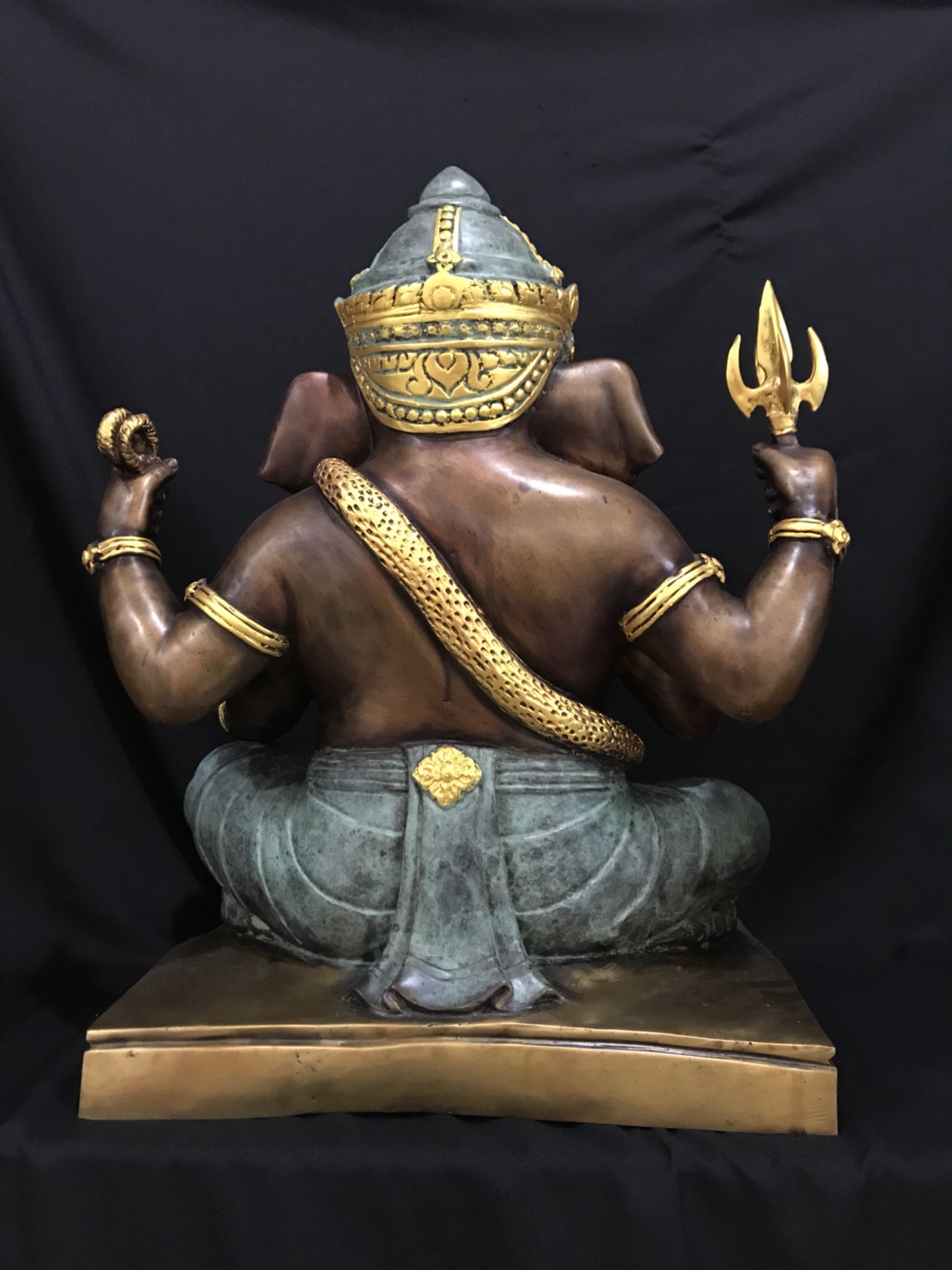 พระพิฆเนศ ปางเอกทันตะ หน้าตัก 16 นิ้ว (ฐานเหลี่ยม)