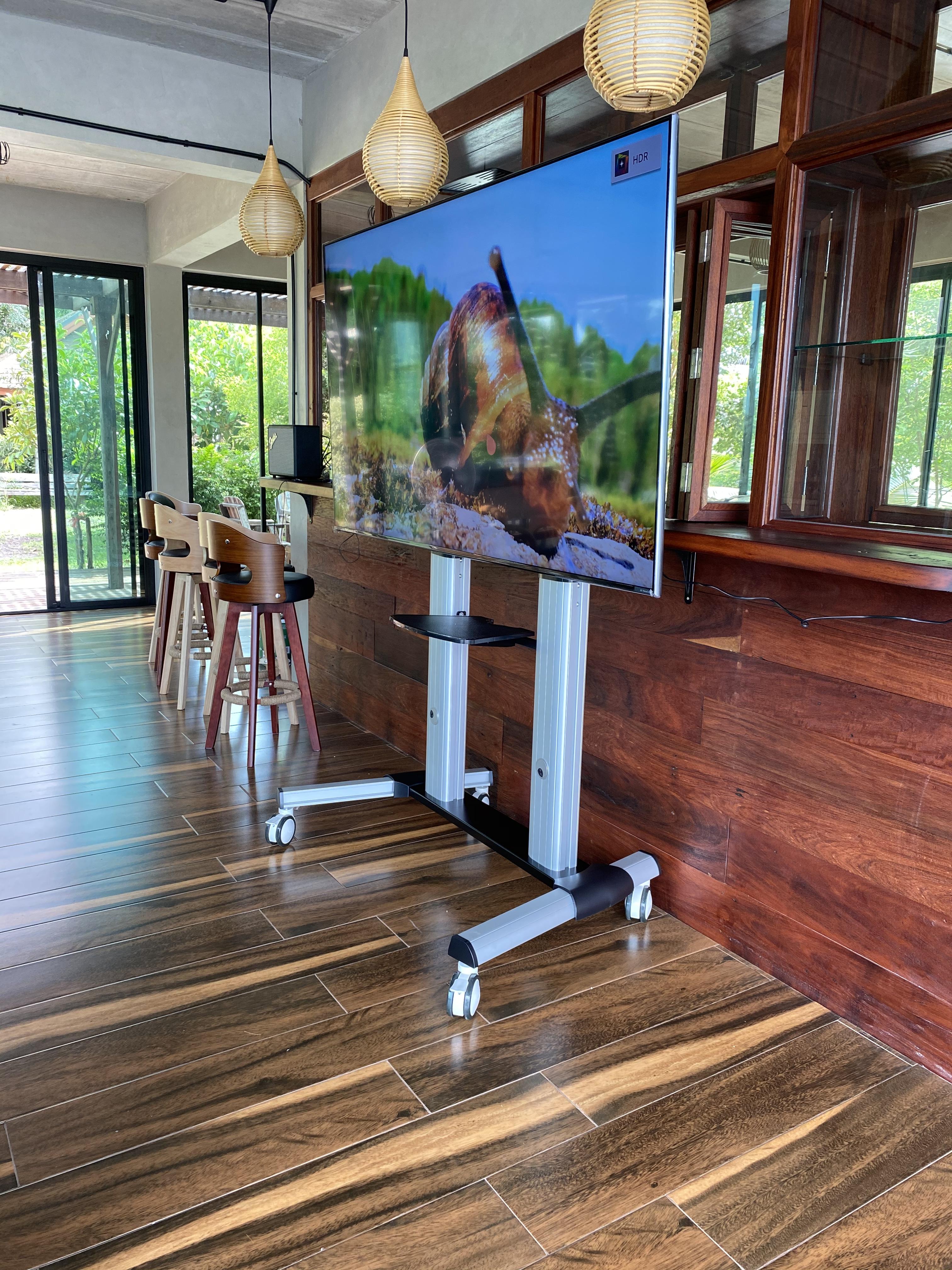 JMTVSTAND MT-F8200 ขาตั้งพื้นทีวีมีล้อเลื่อน(TV Stand) วัสดุ Aluminium อลูมิเนียม แบบล้อเลื่อนปรับสูง/ต่ำได้ 55"-98" นิ้ว{รับประกันสินค้า 3 ปี}0964746498