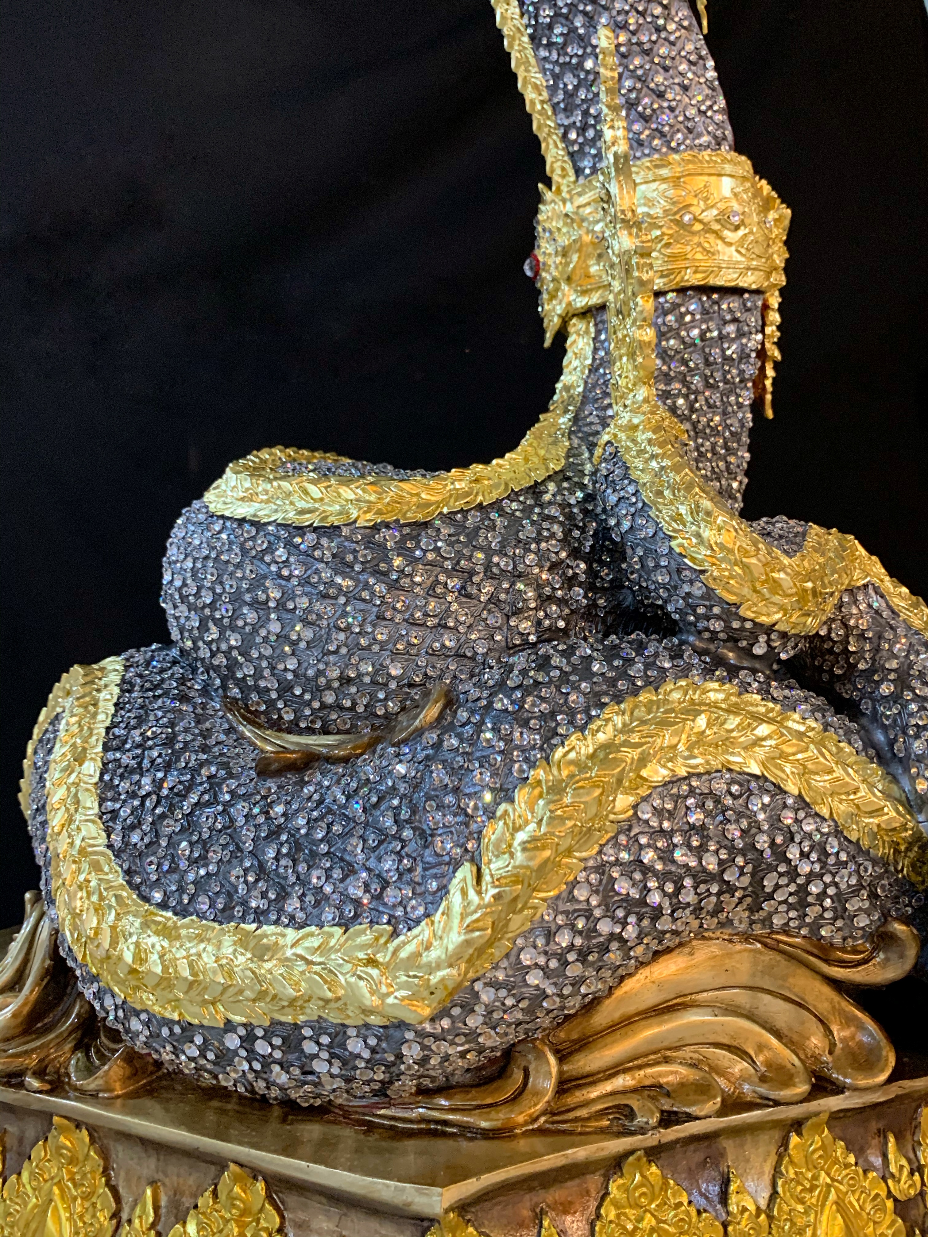 พญานาค สูง 159 cm.