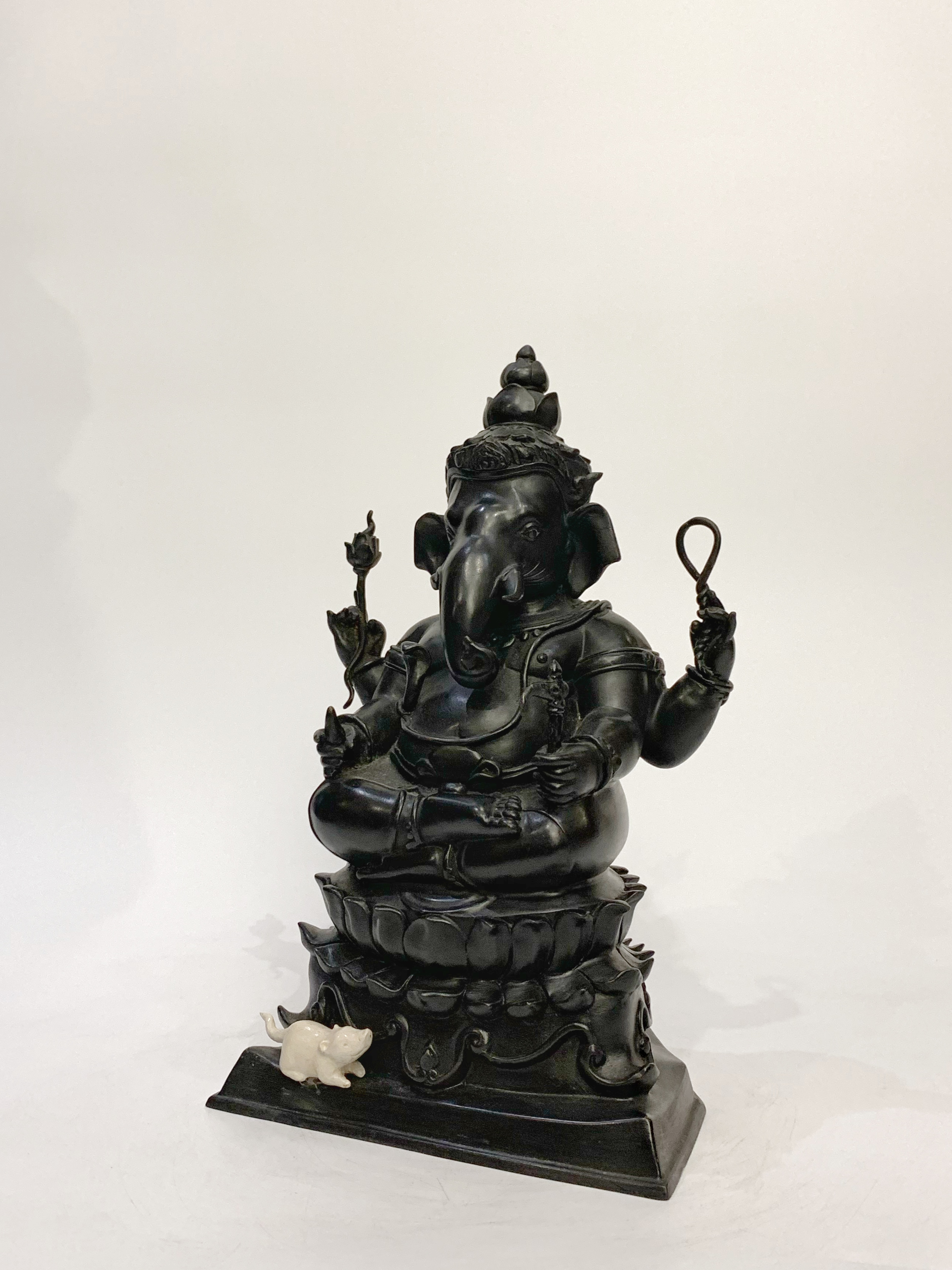 พระคเณศ อุดมปัญญา มหาสำเร็จ