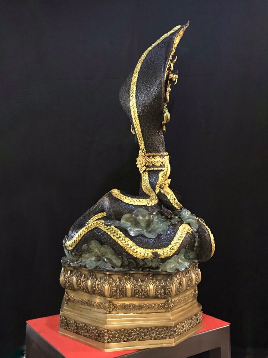 พญานาค สูง 149 cm.