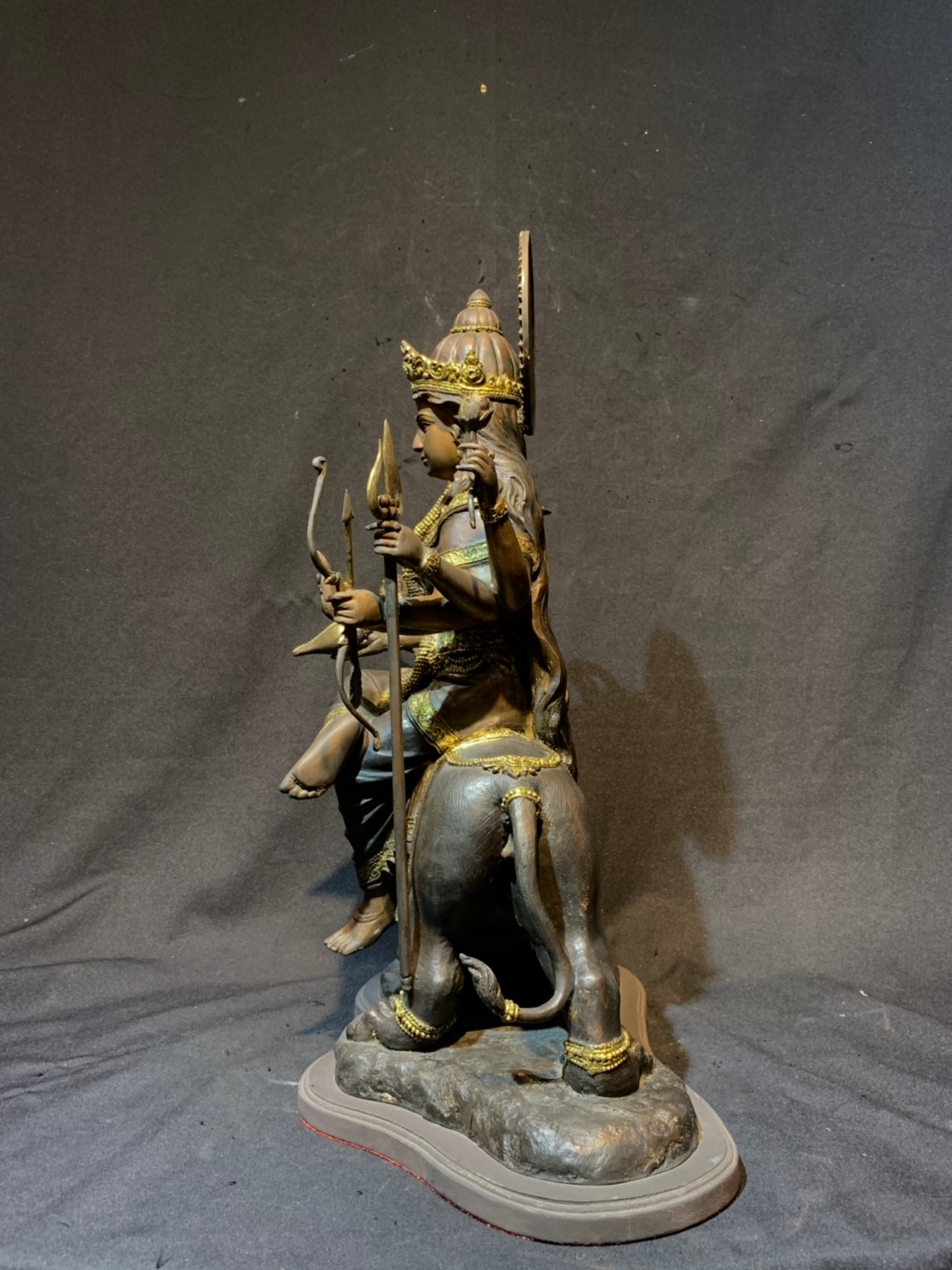 พระแม่ทุรคาทรงราชสีห์ (พระแม่อุมาขี่เสือ) หน้าตัก 9 นิ้ว