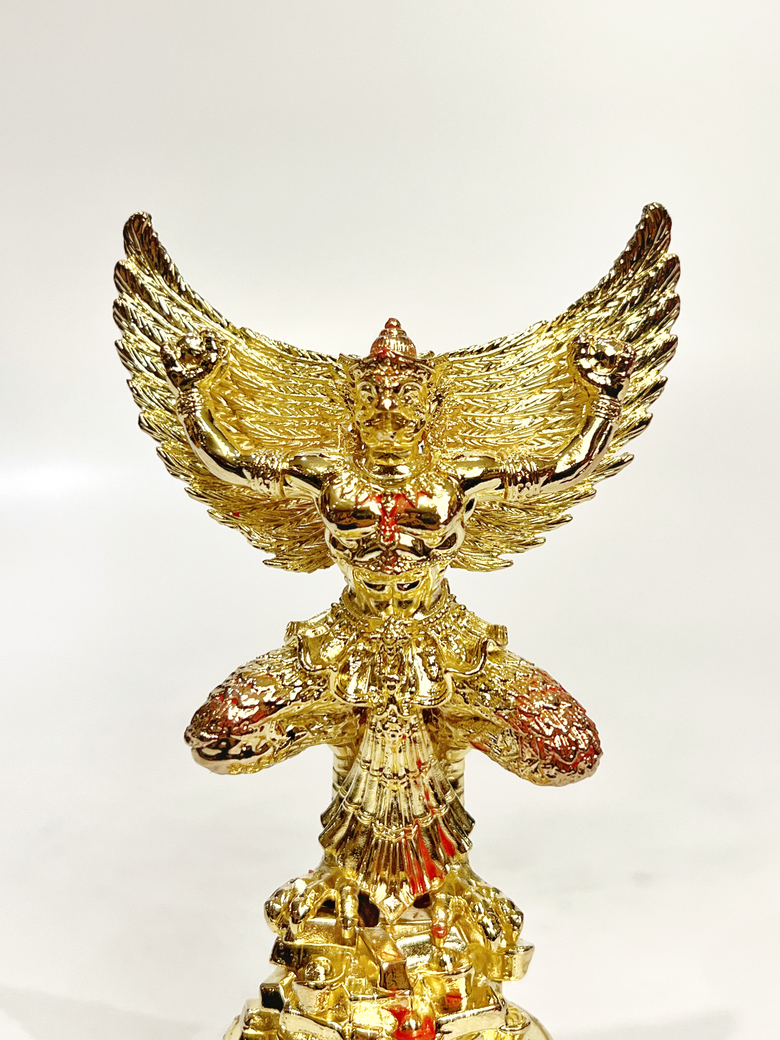 พญาครุฑ รุ่น เหยียบเงินเหยียบทอง สูง 5 นิ้ว (ตั้งโต๊ะ)
