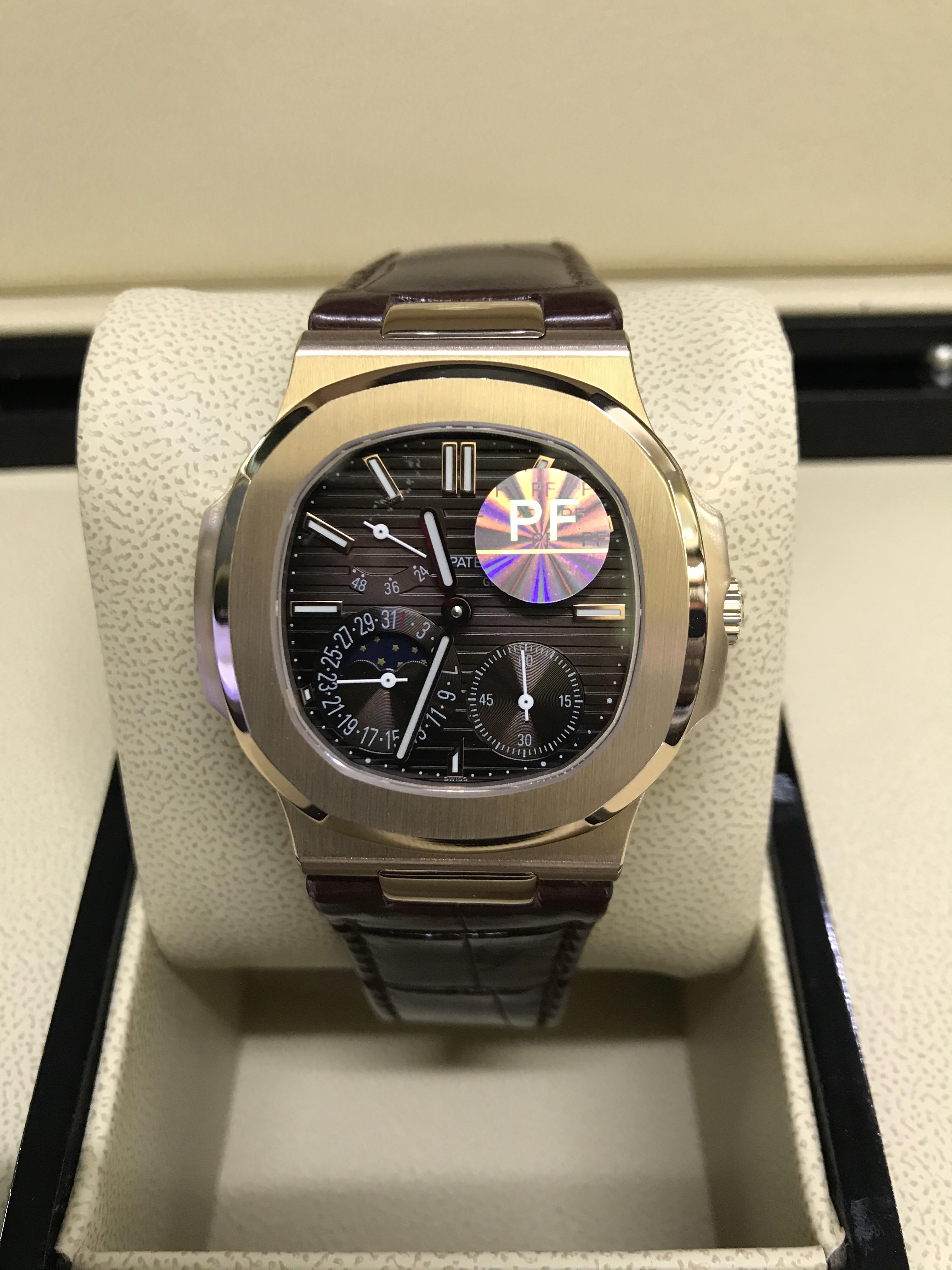 Patek Philippe Nautilus 5712R-001 (Swiss)