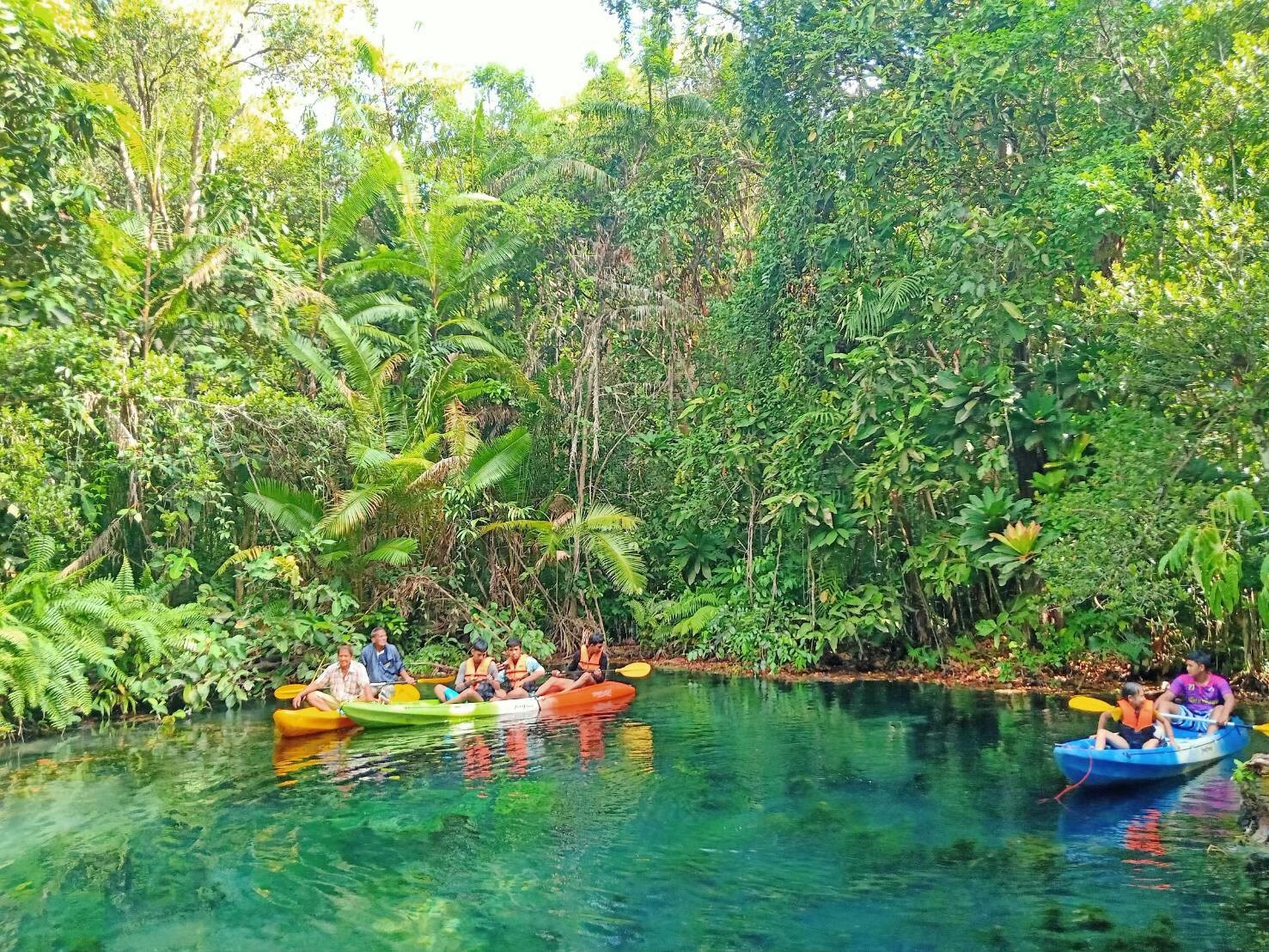 อันดับ 1 เที่ยวกระบี่ คลองหรูด คลองน้ำใส พายเรือคายัค ครึ่งวัน หนองทะเล อ่าวนาง กระบี่