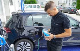 METREL MI 3155 EU เครื่องทดสอบความปลอดภัยของสถานีอัดประจุรถยนต์ไฟฟ้าแบบหัวจ่าย AC