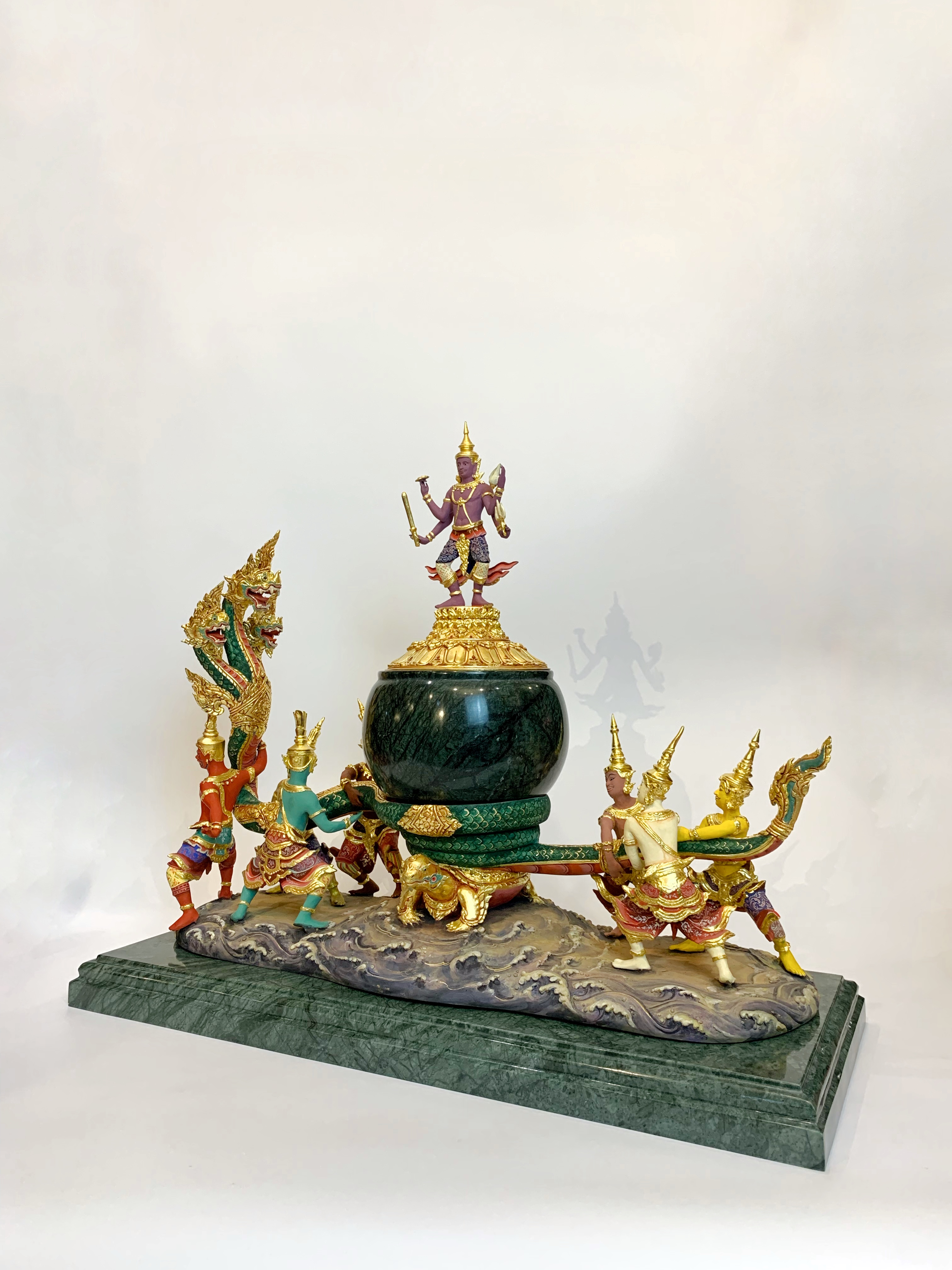 ครอบน้ำอมฤต พระนารายณ์กวนเกษียรสมุทร พร้อมฐานหินอ่อน