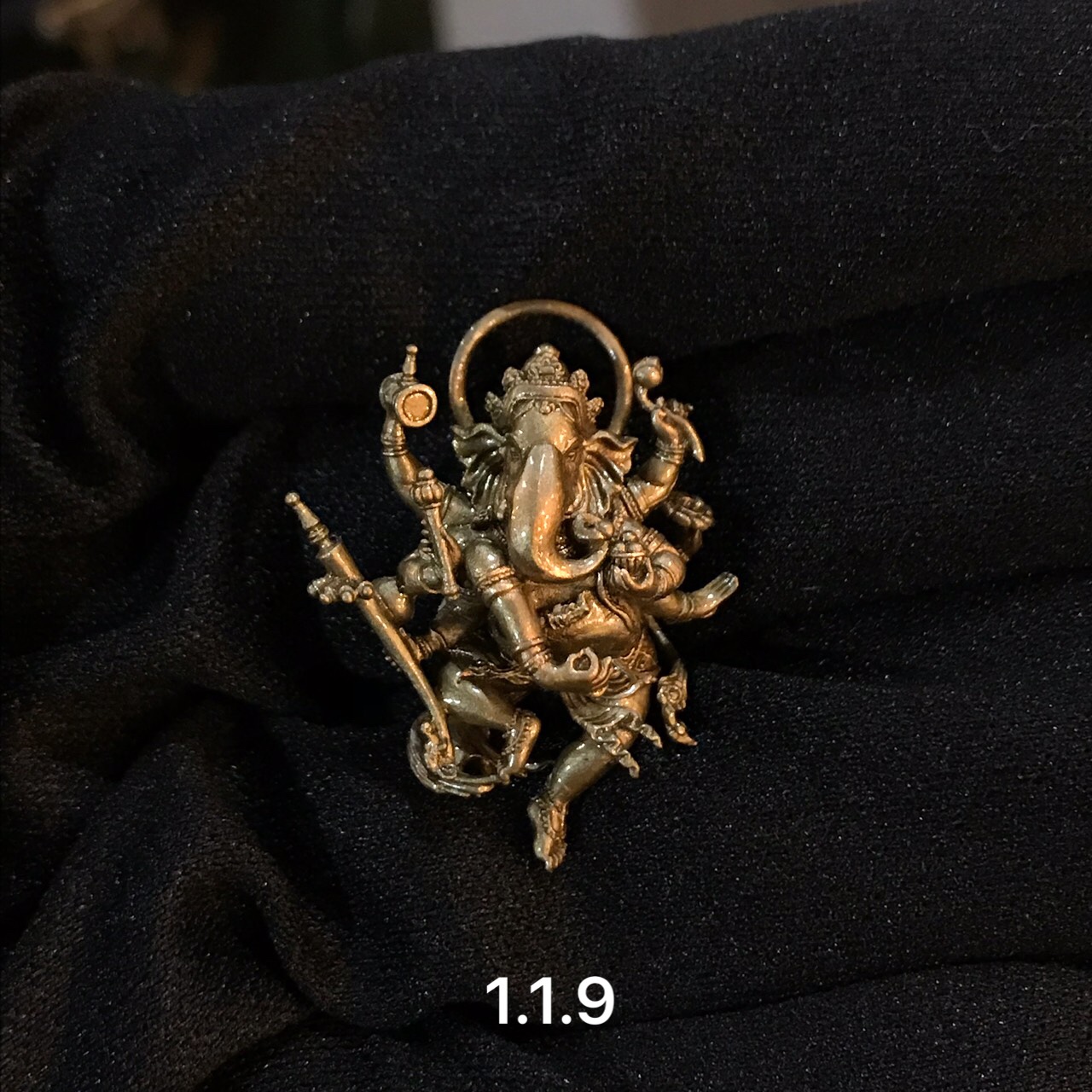 รูปหล่อลอยองค์ "พระศรีนาฏยมหาคเณศ" (ราคาอยู่ด้านล่าง)