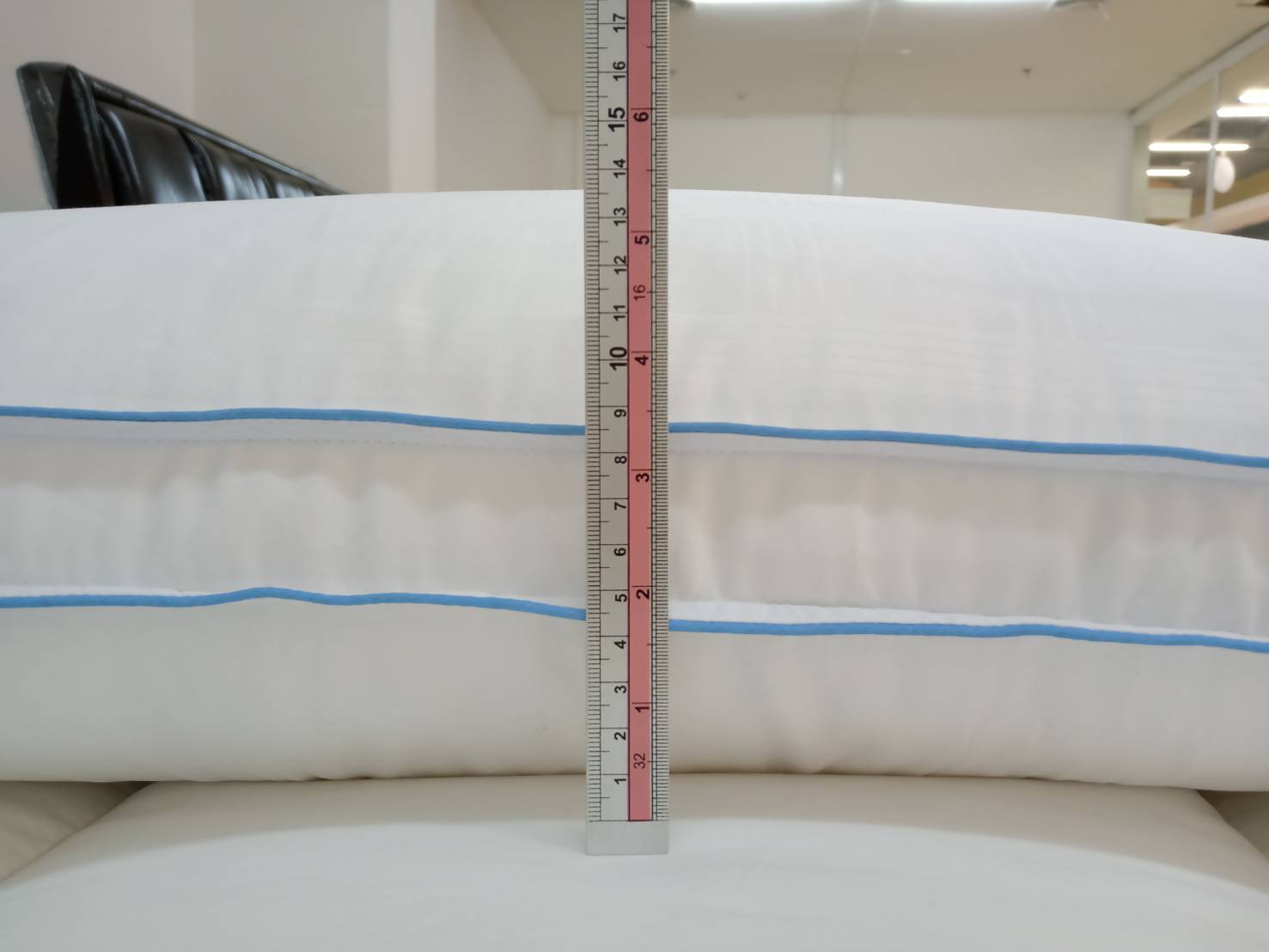 หมอนขนห่านเทียม 1200 กรัม เย็บขอบ 2 กุ๊น ขนเป็ดเทียม หมอนหนุนเพื่อสุขภาพ