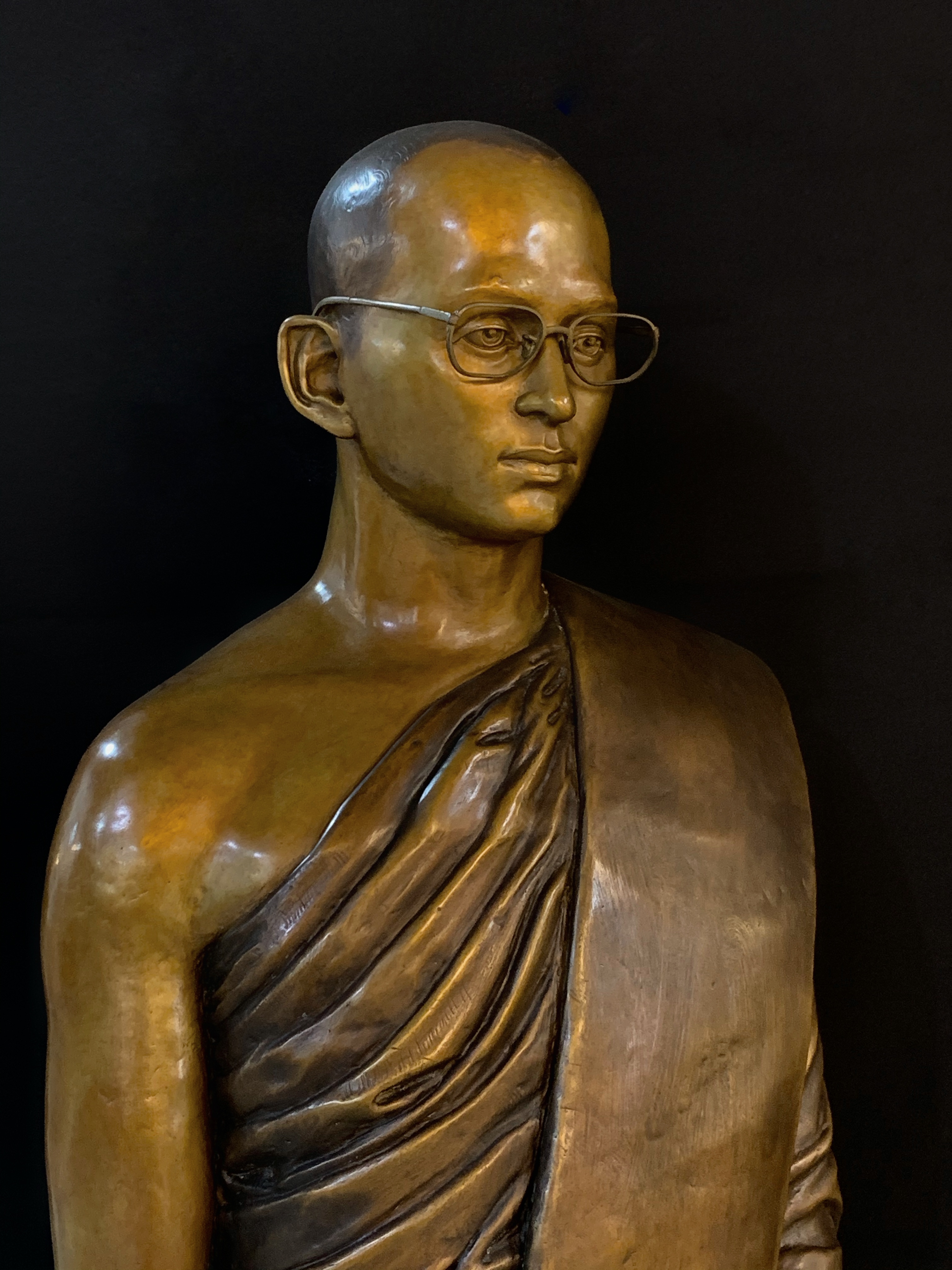 รัชกาลที่ 9 : พระจริยวัตรงดงาม