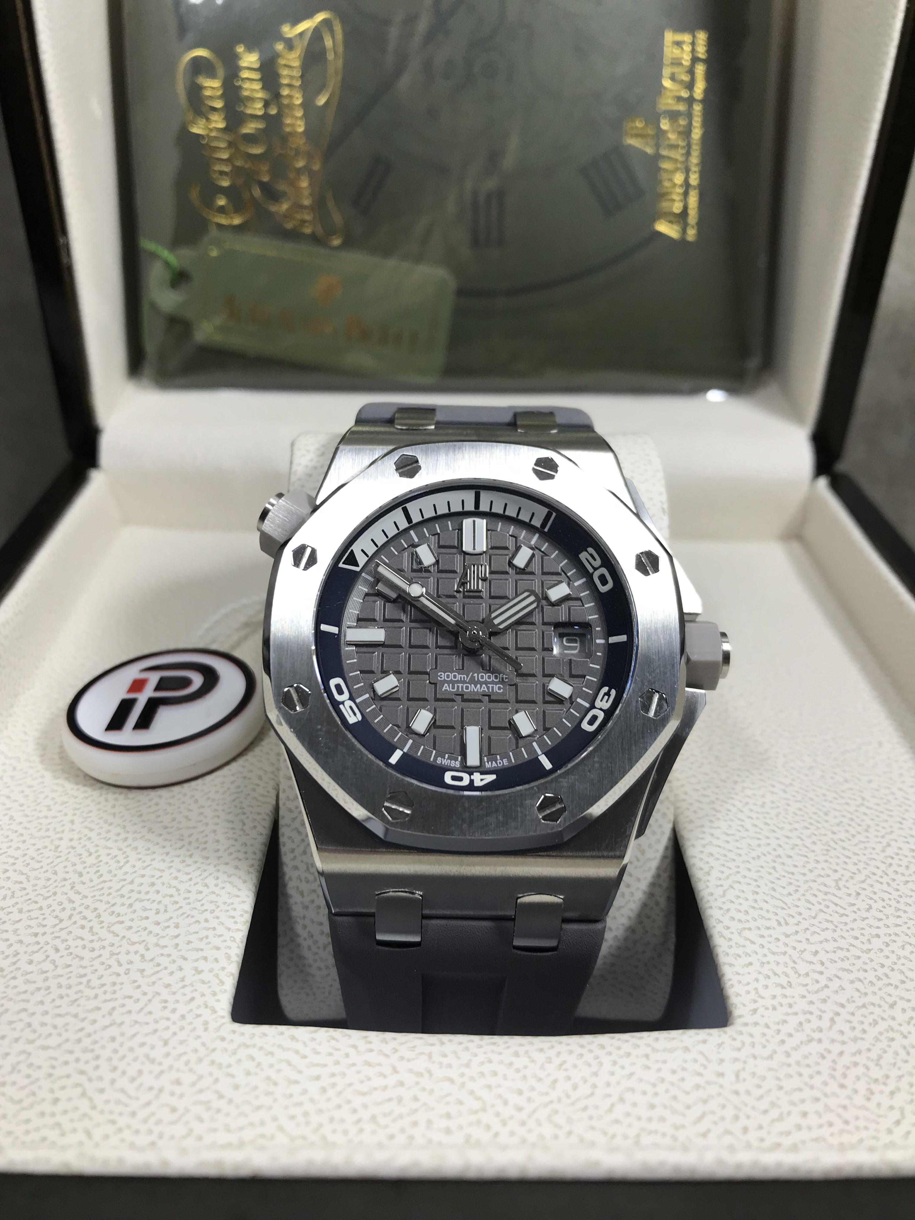 Audemars Piguet (AP) 15720ST (Swiss IP)