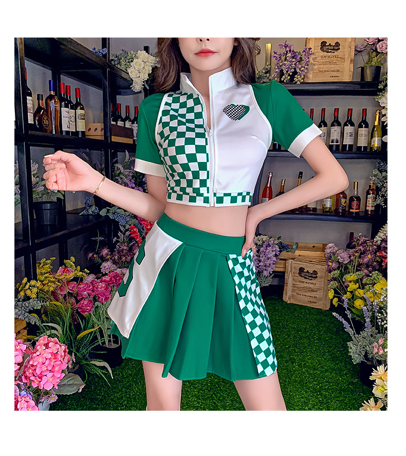 ชุดเชียร์กีฬา 💚❤️ ชุดพริตตี้ ลายตาราง มีสีเขียวและสีแดง ส่งไวจาก กทม.