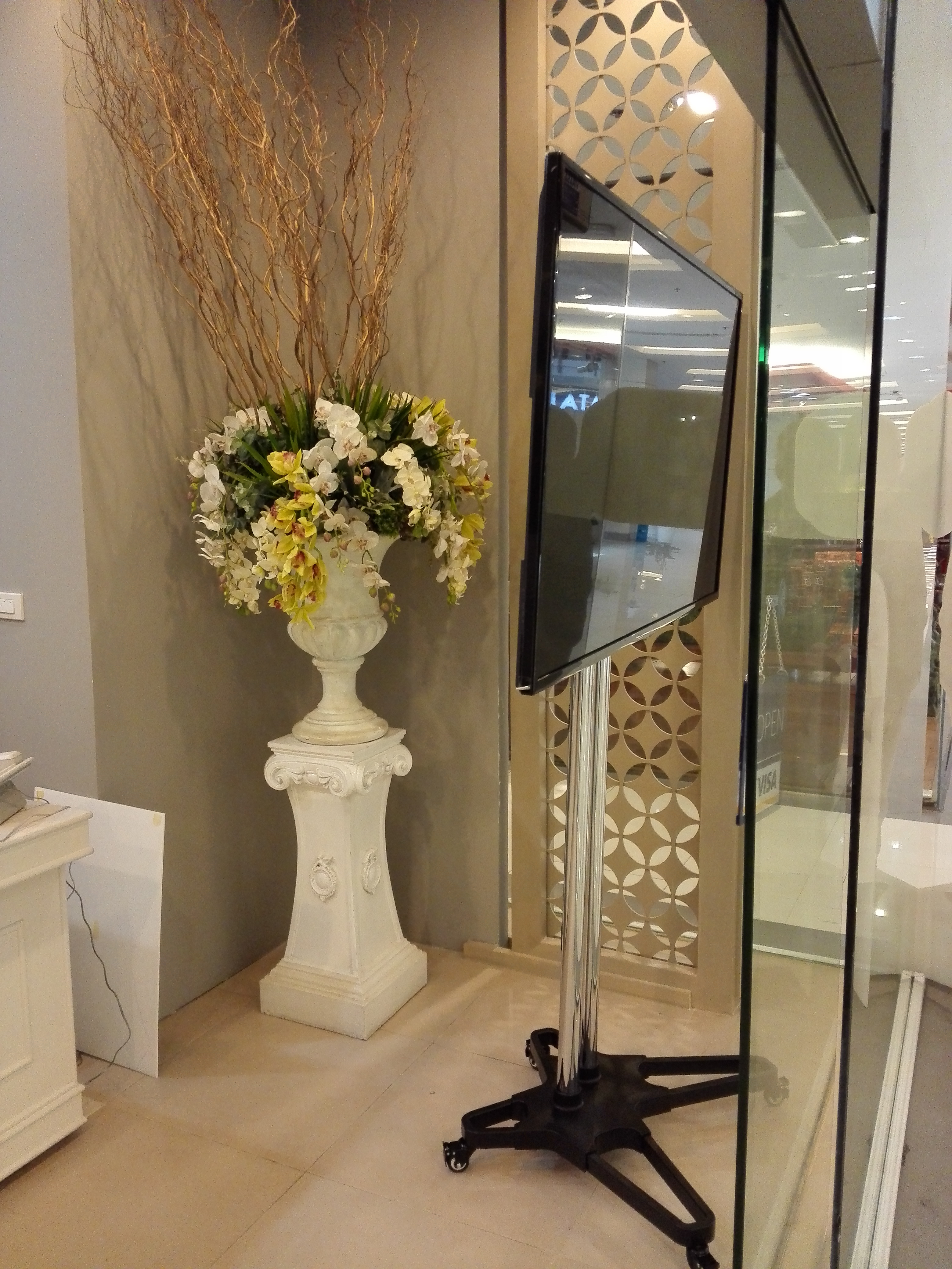 JMTVSTAND SM7000 ขาตั้งพื้นทีวีล้อเลื่อน(TV Stand)วัสดุเหล็ก+สแตนเลสแข็งแรง ปรับความสูง/ต่ำ ก้ม-เงยได้ 32"-70"นิ้ว{รับประกัน 3ปี}0964746498