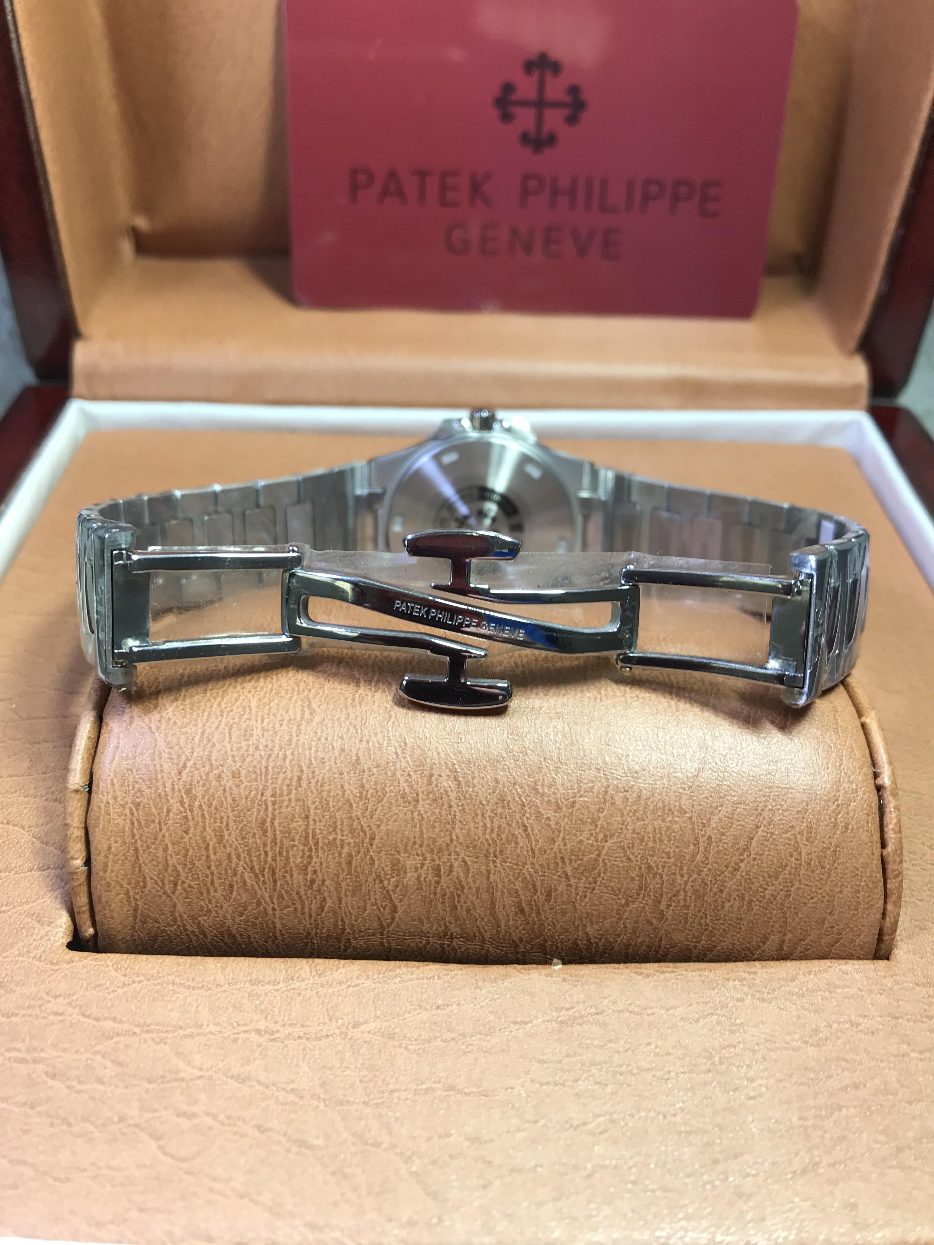 Patek Nautilus Ladies 7010G
