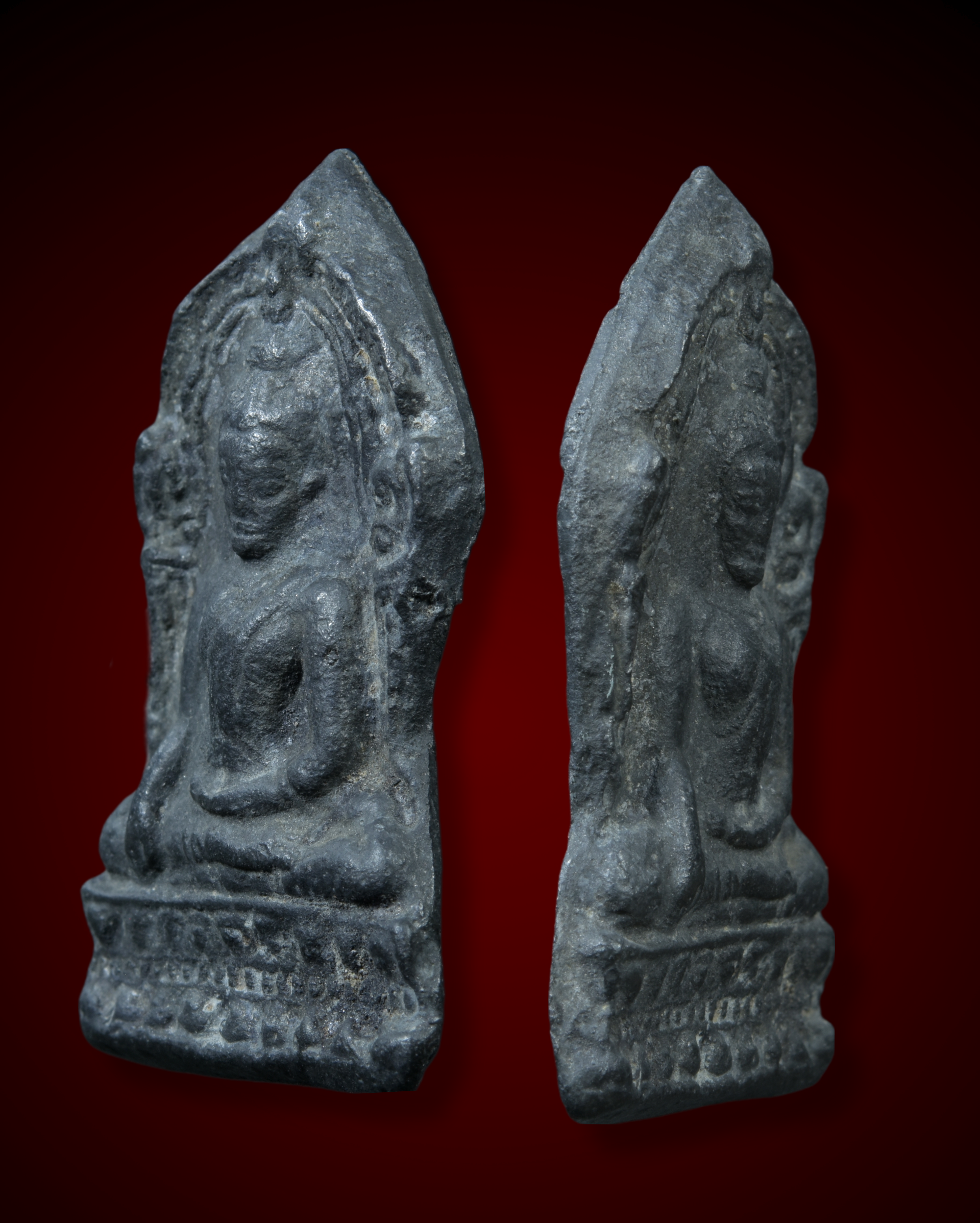 พระพุทธชินราชใบเสมา พิมพ์ฐานเตี้ย เนื้อชินเงิน