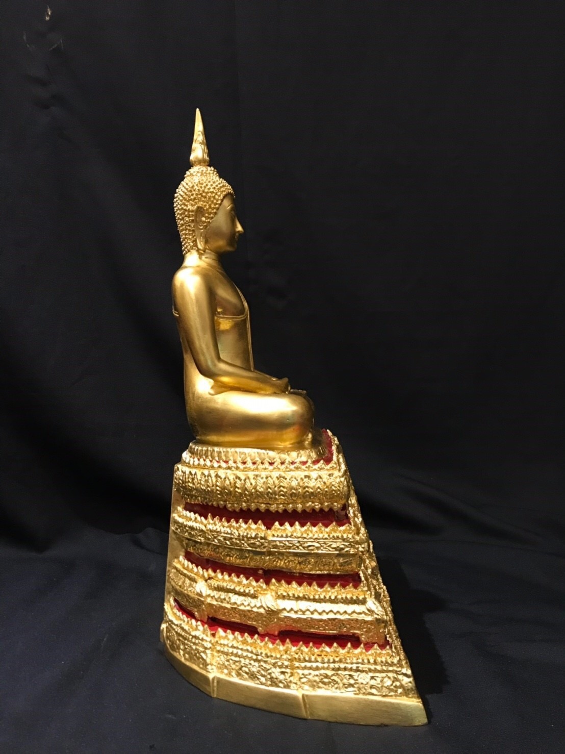 พระประธานยิ้มรับฟ้า หน้าตัก 9 นิ้ว