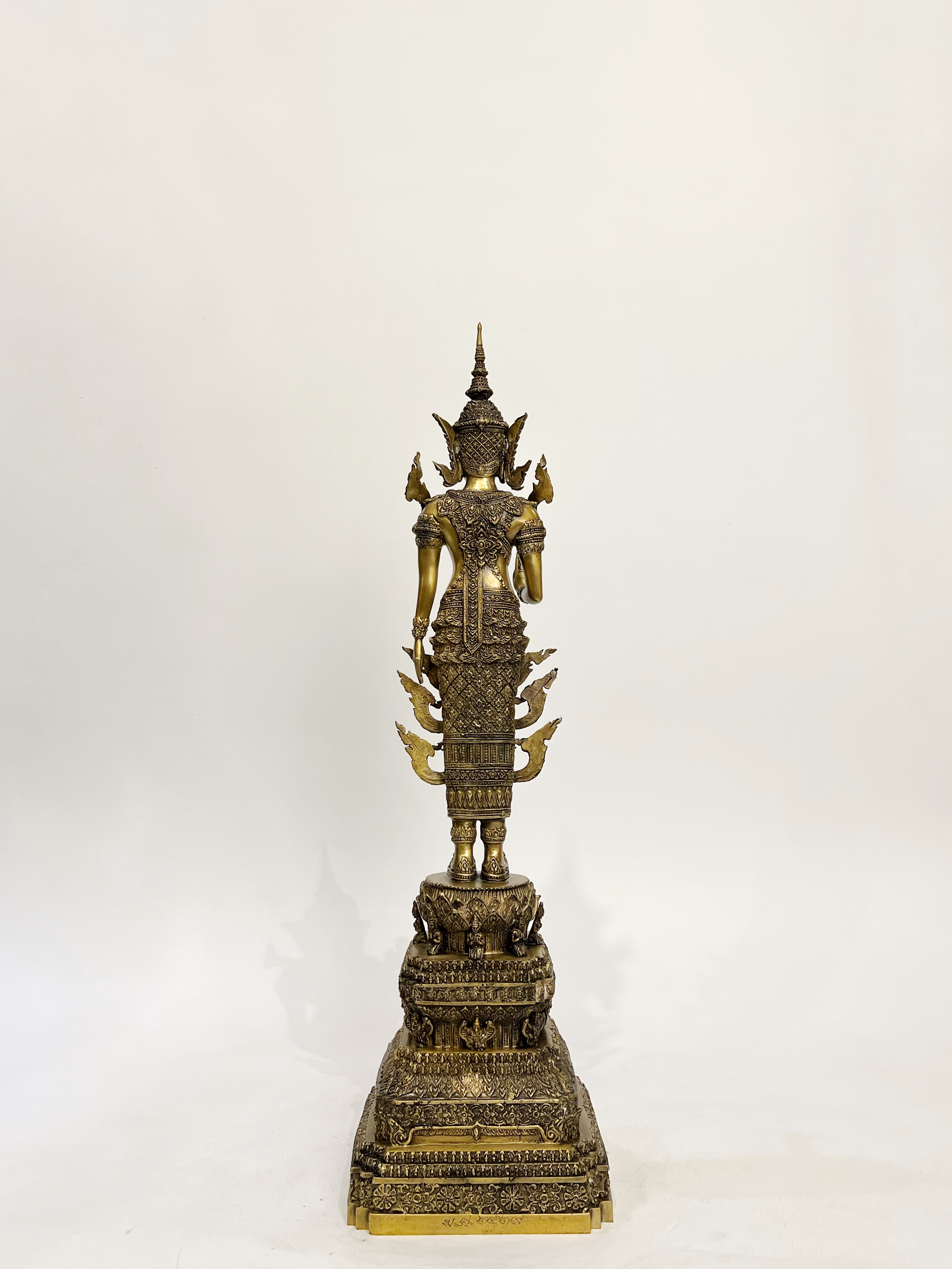 พระพุทธรูป พร้อม เทวรูป ทรงเครื่องจักพรรดิ์ หน้าตัก 5 นิ้ว (รวม 8 องค์)