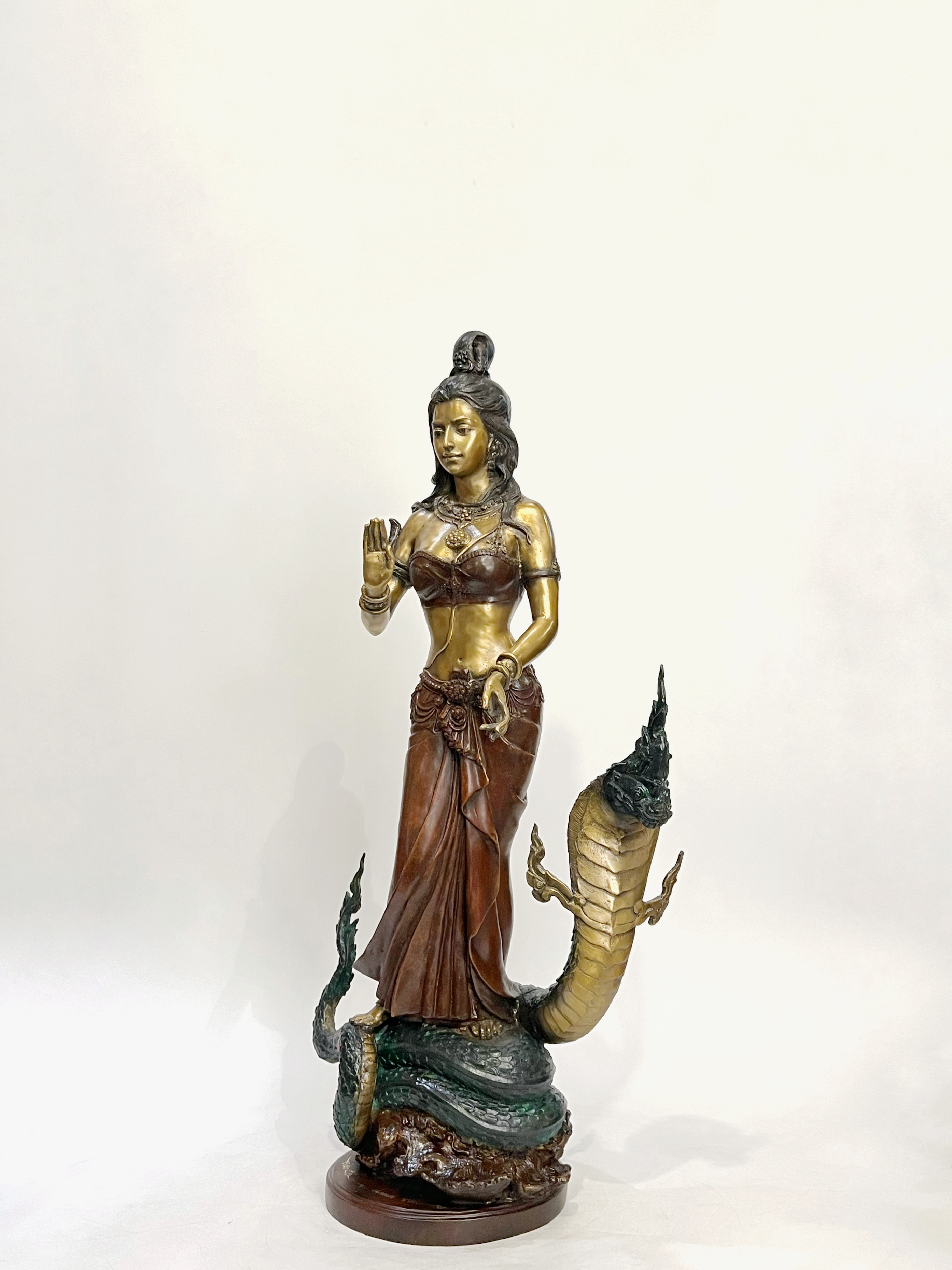 นาคาธิปดีศรีสุทโธ และ นาคีศรีปทุมมา (ขนาดสูง 79 cm)