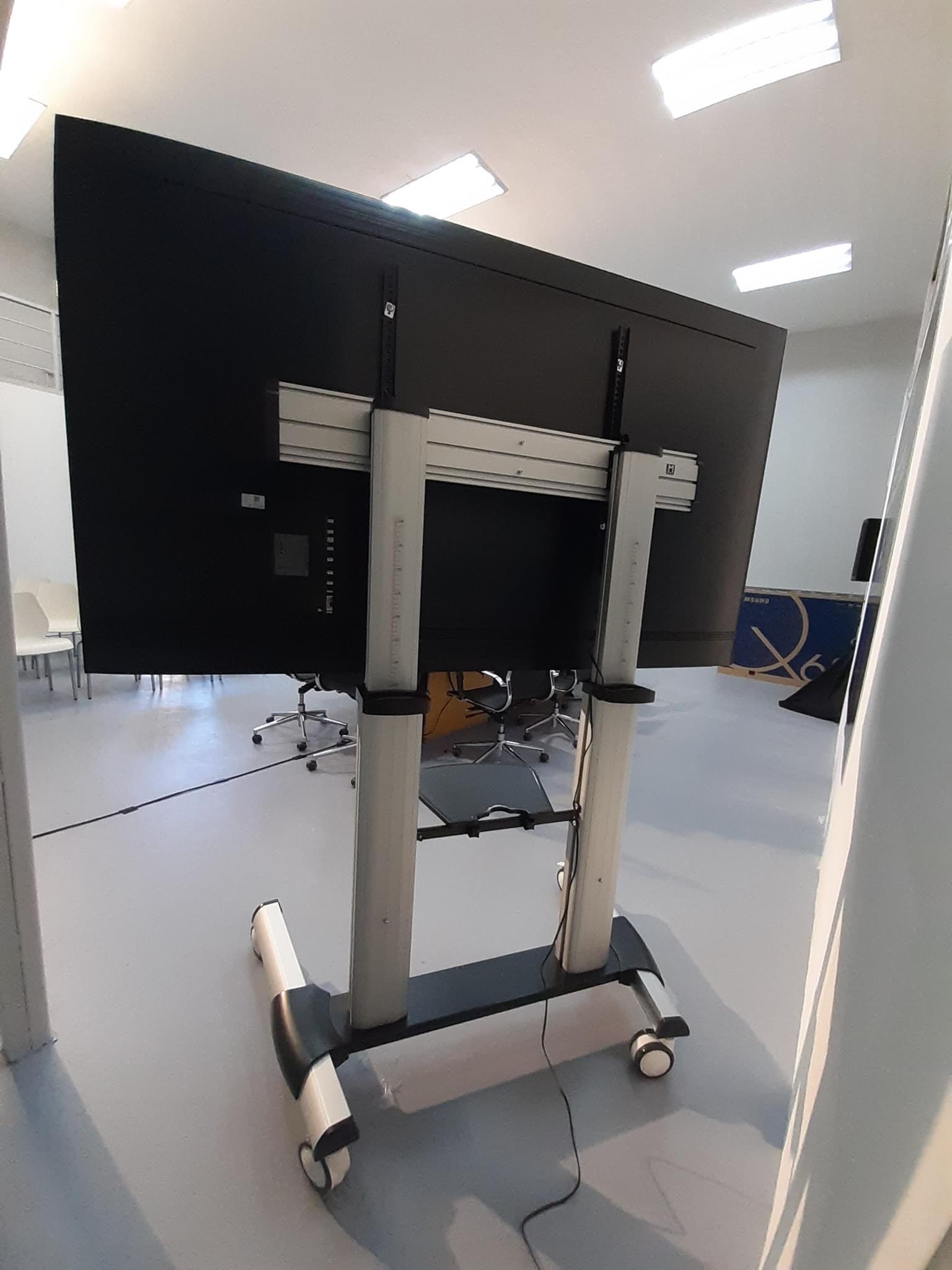 JMTVSTAND MT-F8200 ขาตั้งพื้นทีวีมีล้อเลื่อน(TV Stand) วัสดุ Aluminium อลูมิเนียม แบบล้อเลื่อนปรับสูง/ต่ำได้ 55"-98" นิ้ว{รับประกันสินค้า 3 ปี}0964746498