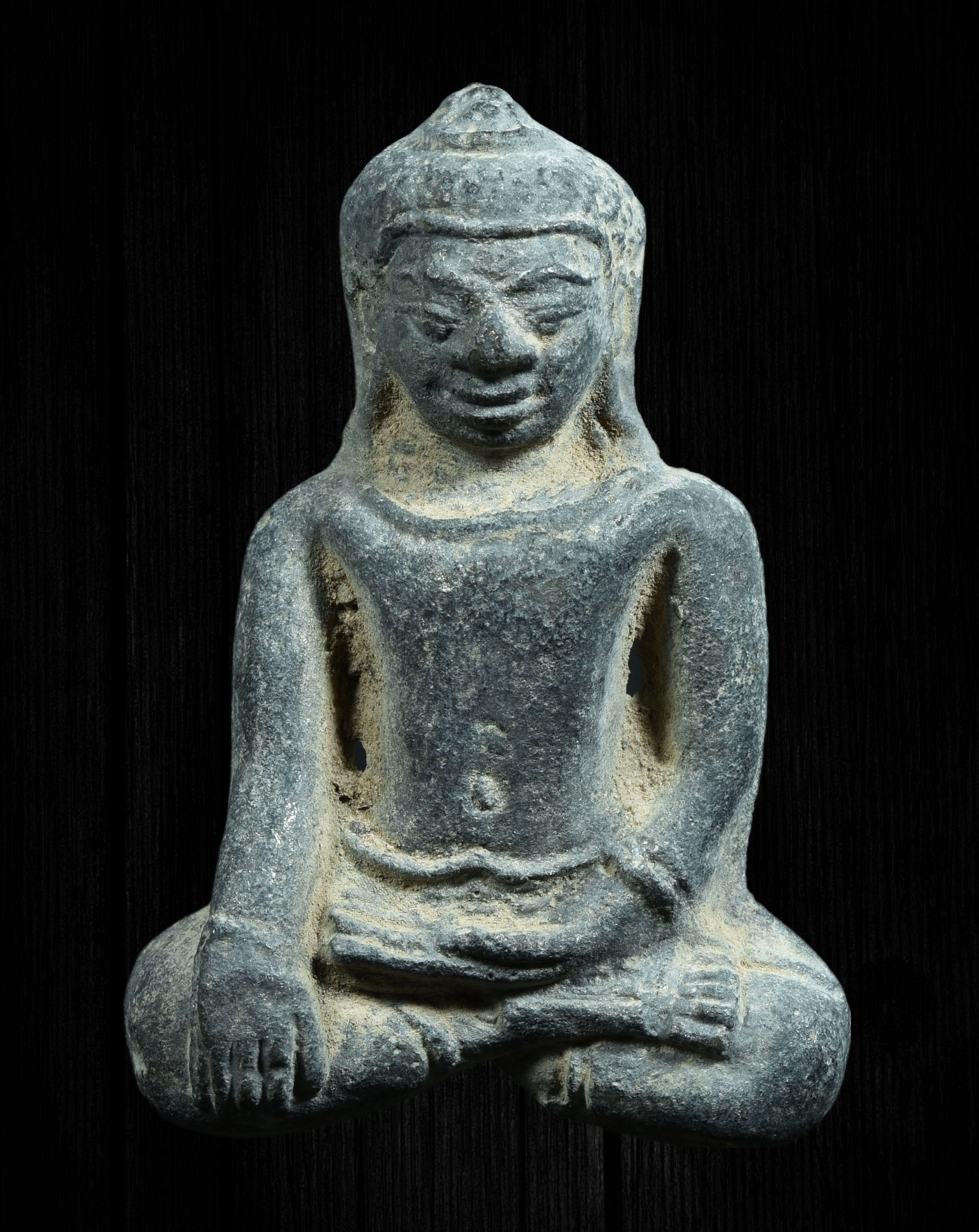 พระศิลปะลพบุรี ปางมารวิชัยเนื้อชินเงิน